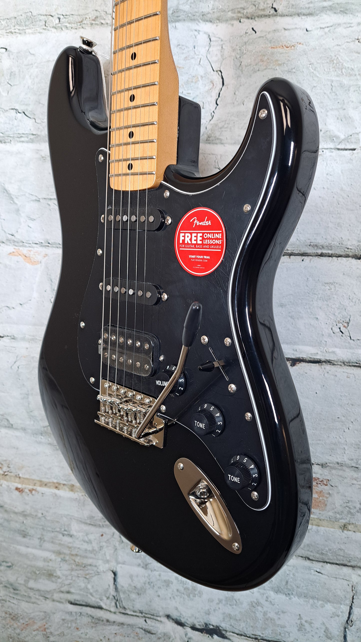 Squier Classic Vibe '70s Stratocaster HSS Black