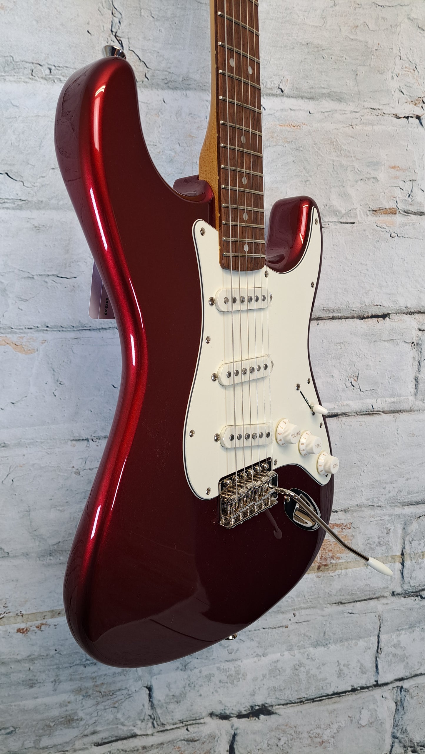 Squier Classic Vibe '60s Stratocaster Candy Apple Red