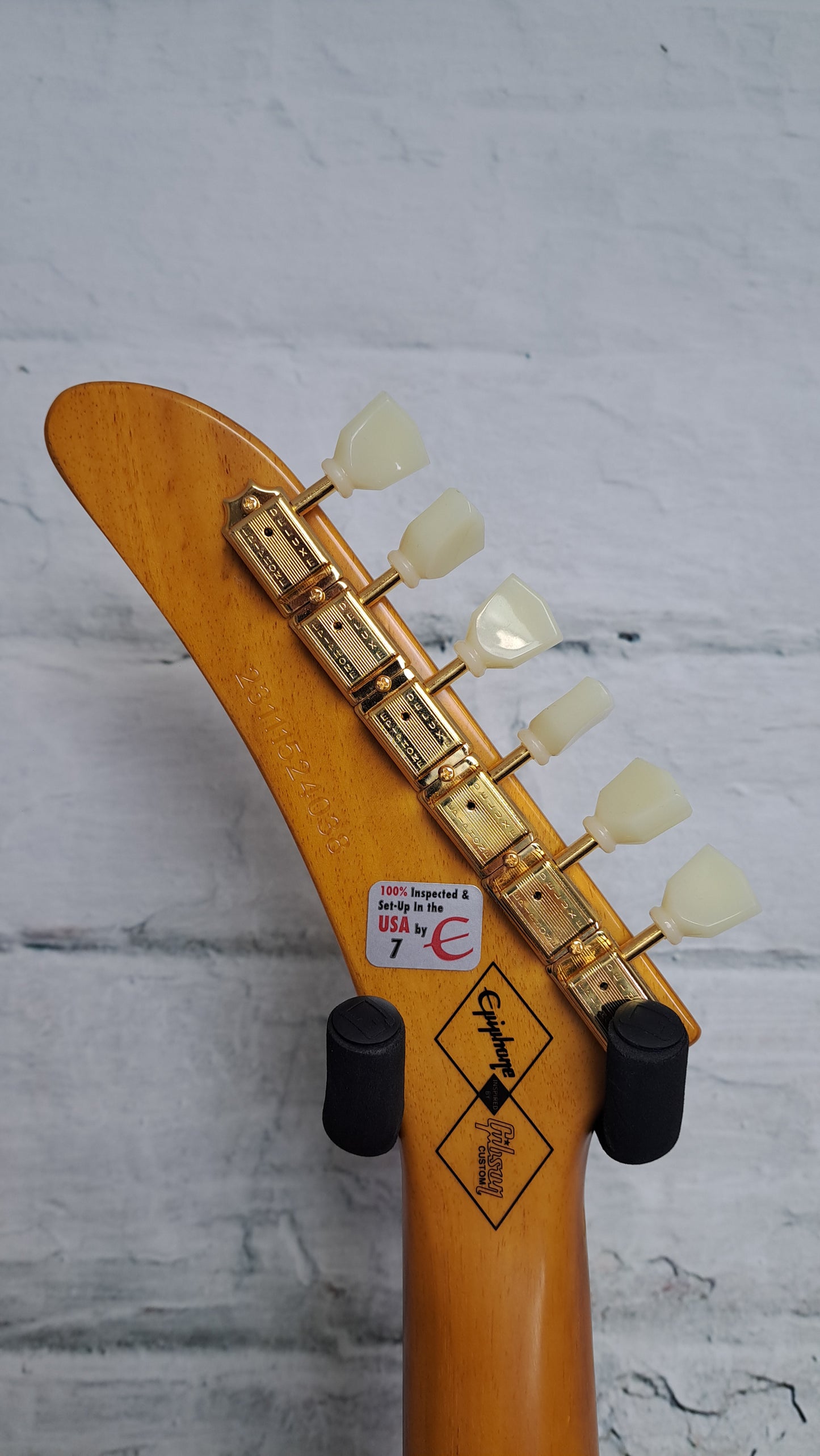 Epiphone 1958 Korina Explorer (white pickguard)