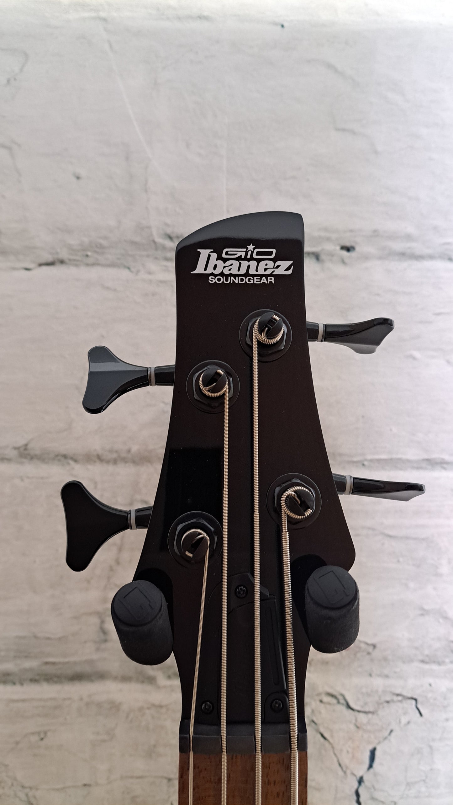Ibanez Gio GSR200B Left-handed Bass Guitar - Walnut Flat