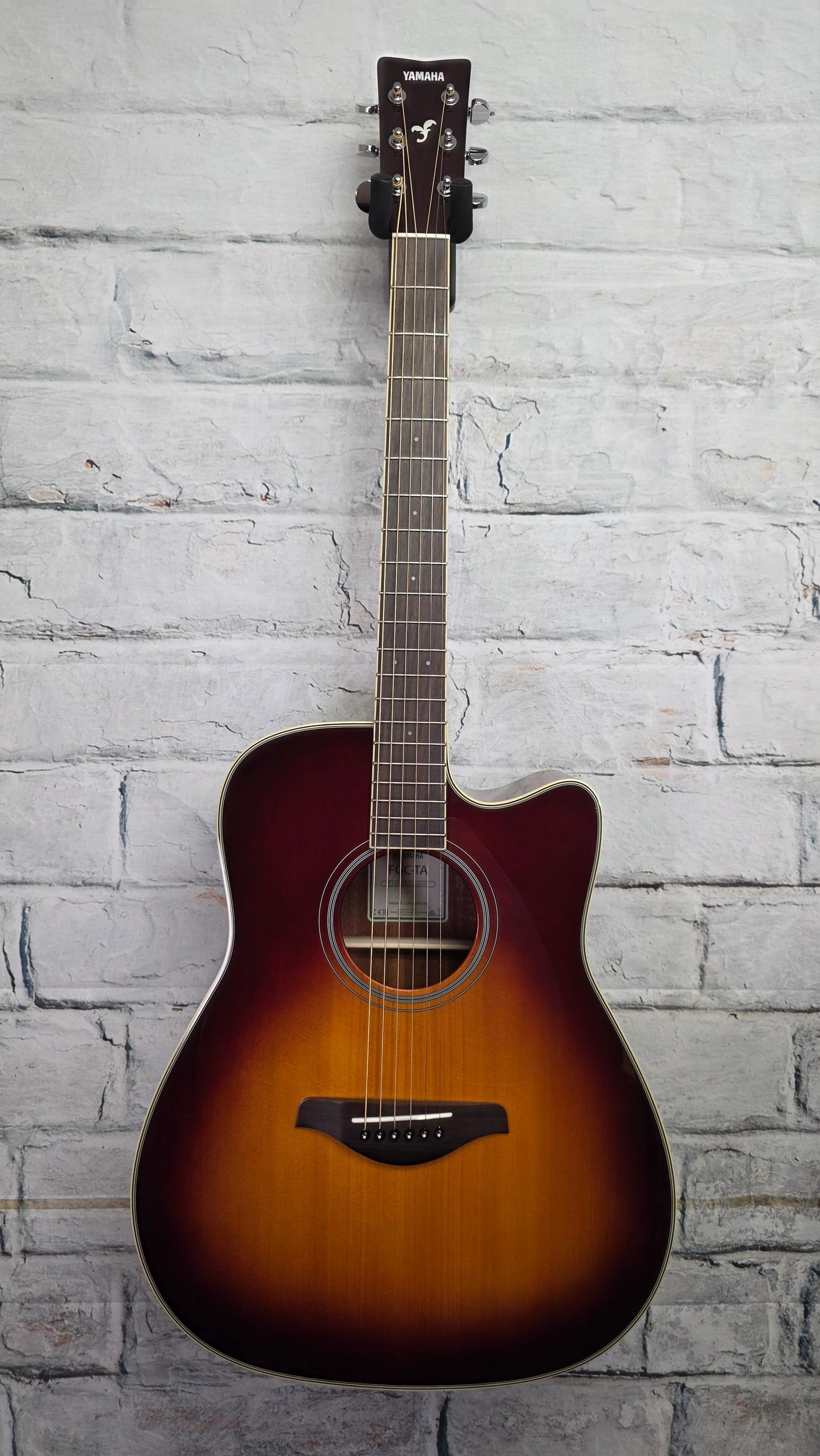 Yamaha TransAcoustic Folk Cutaway - Brown Sunburst