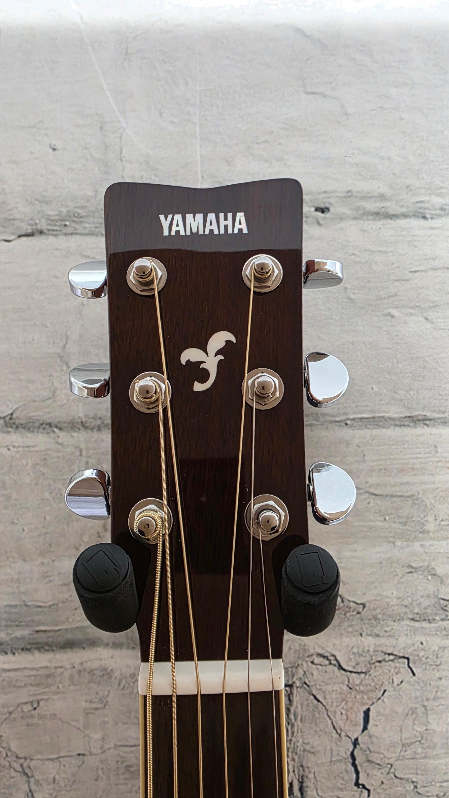 Yamaha TransAcoustic Folk Cutaway - Brown Sunburst