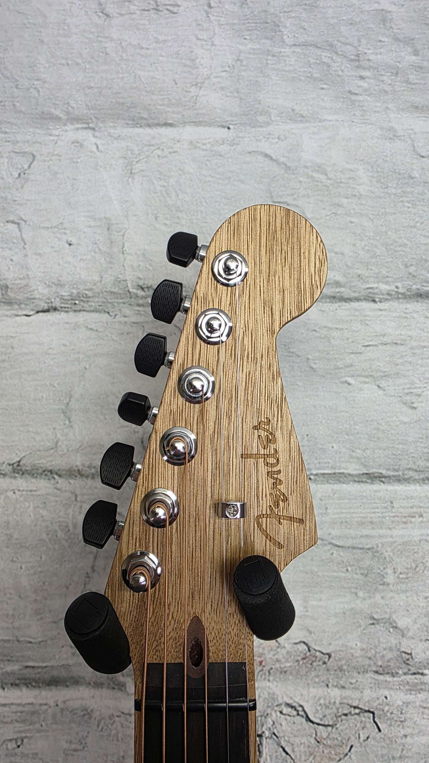 Fender American Acoustasonic Strat