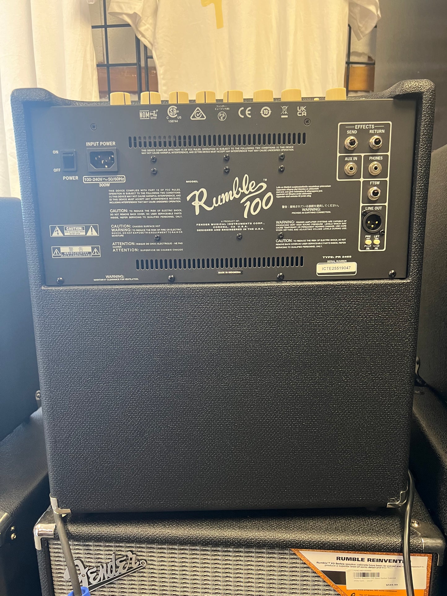 Fender Rumble 100 Watt V3 112 Bass Combo Amp