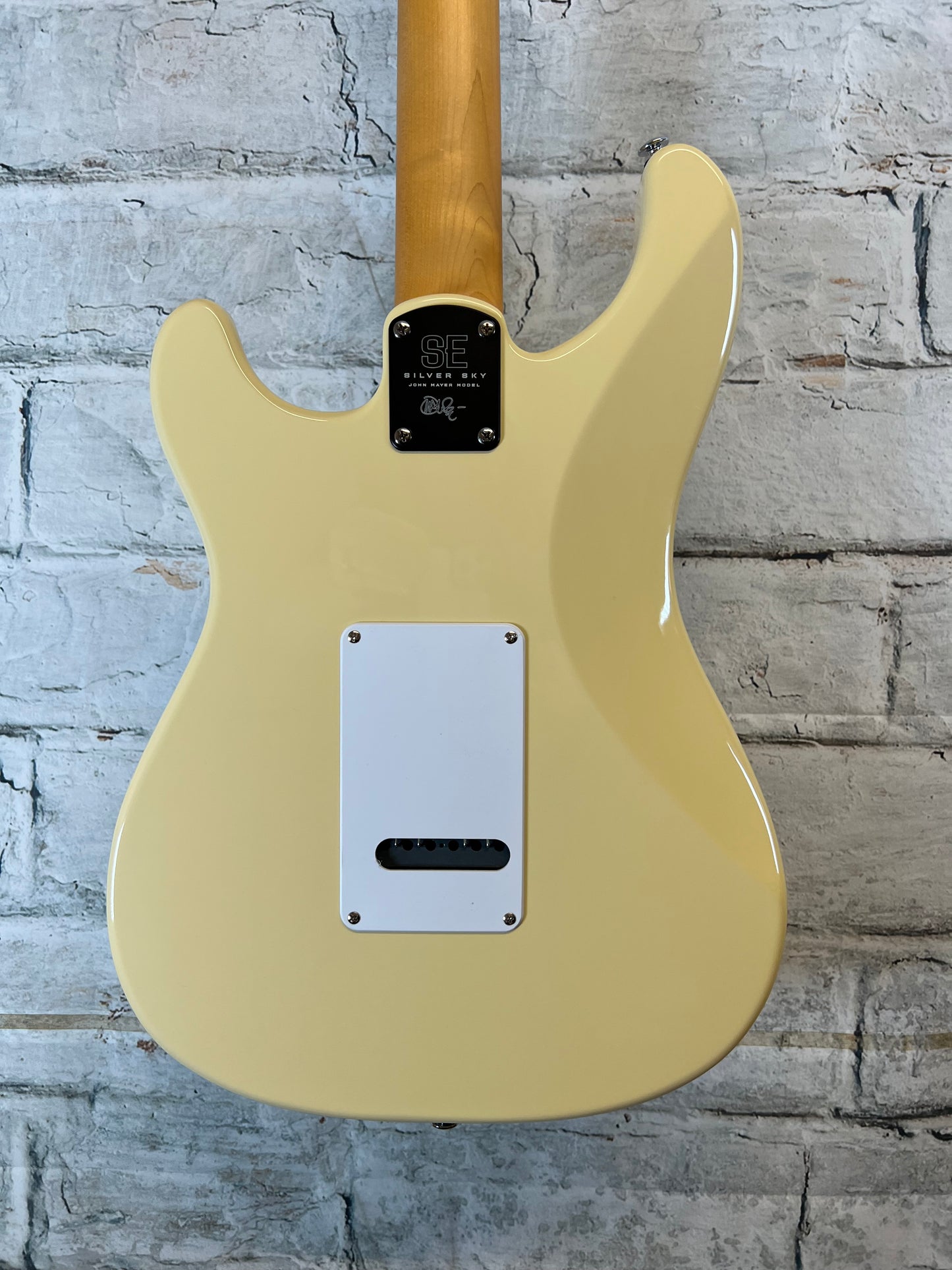 Paul Reed Smith SE SIlver Sky-Moon White with Gig Bag