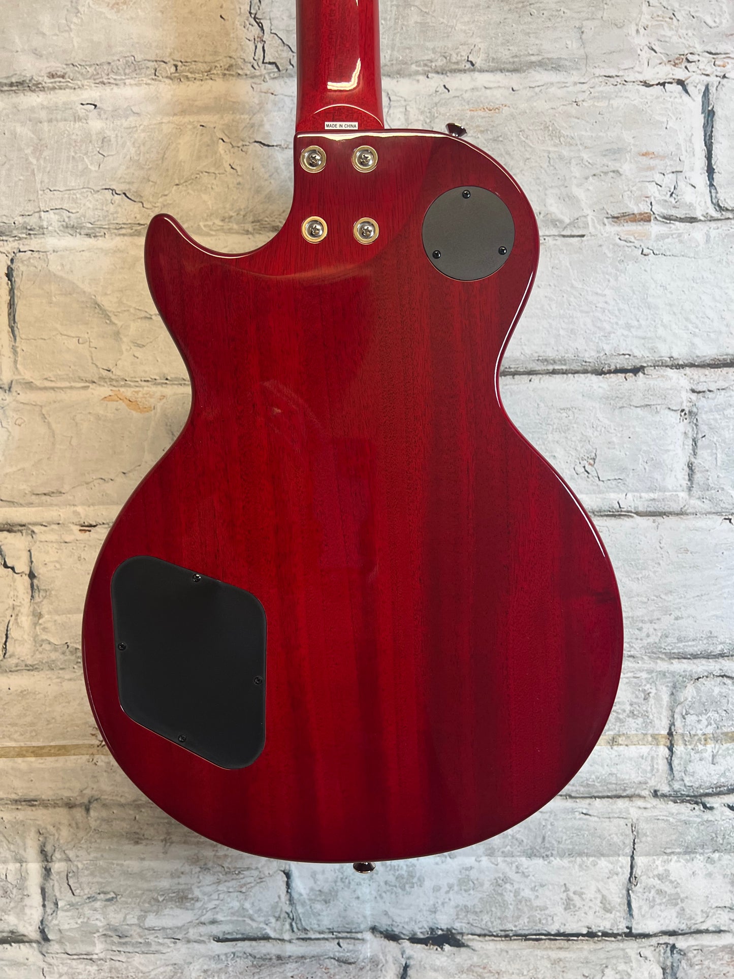 Epiphone Les Paul Tribute Electric Guitar-Heritage Cherry Sunburst