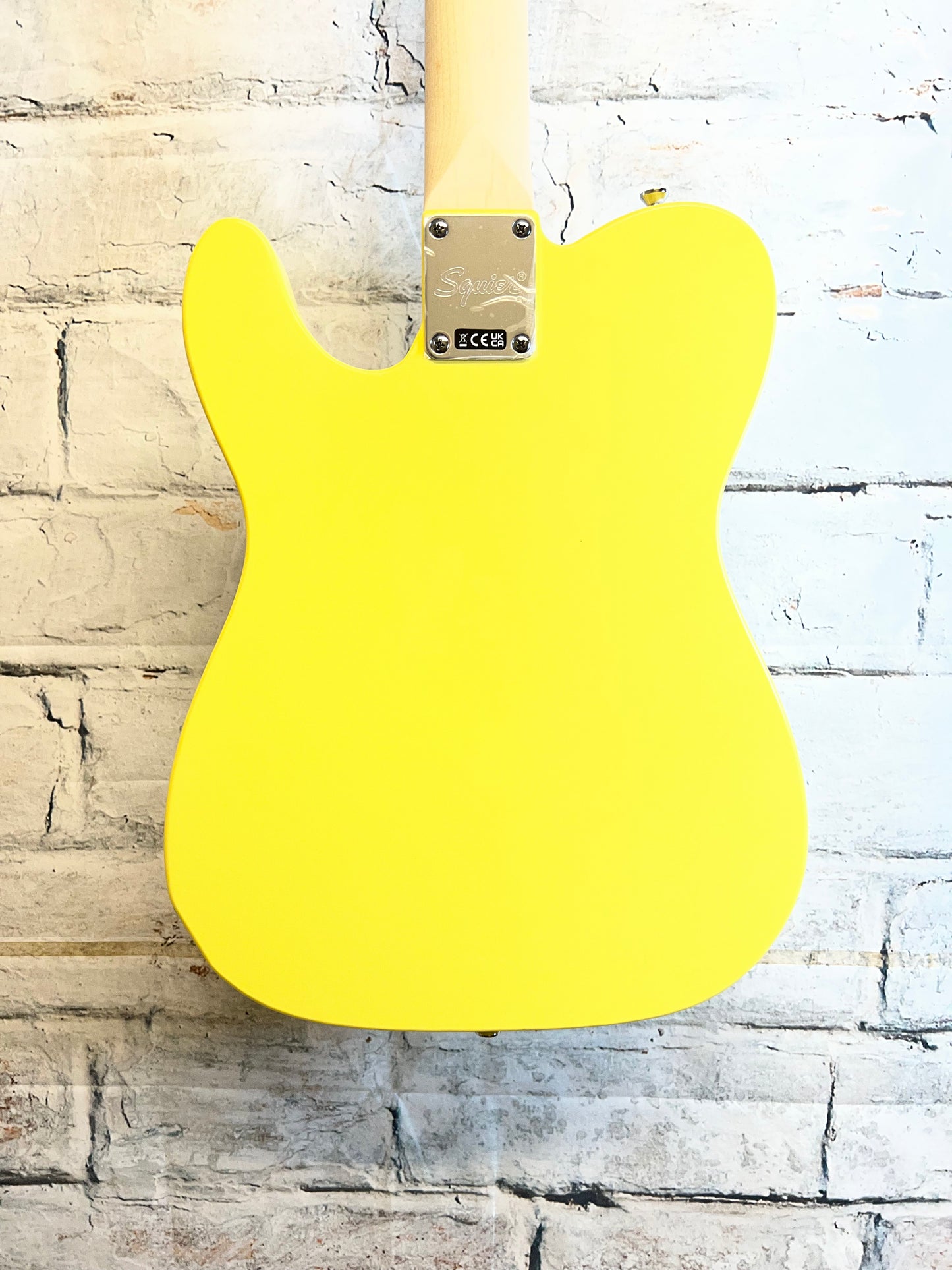 Squier Sonic Telecaster, Laurel Fingerboard, White Pickguard, Canary Yellow