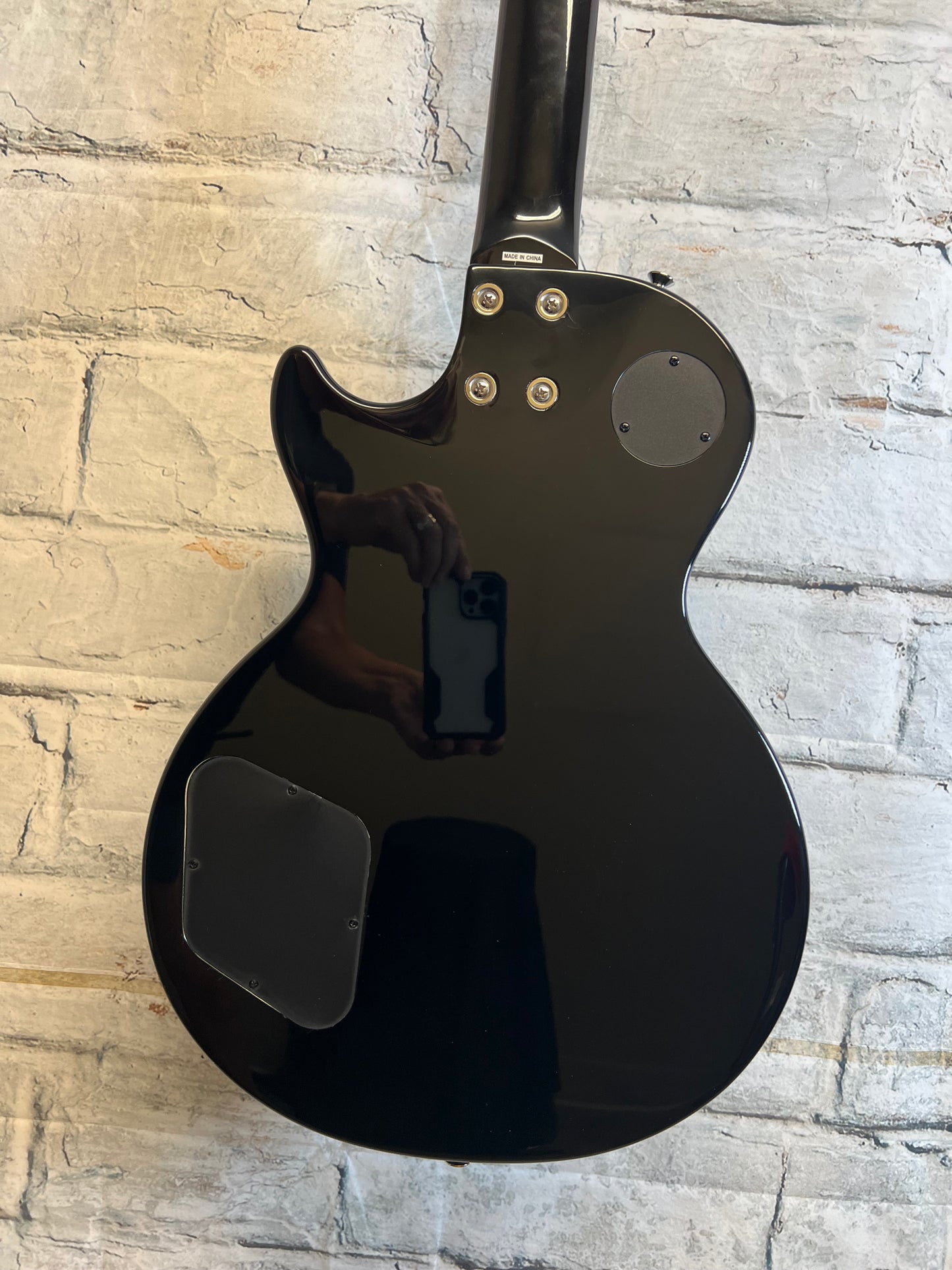 Epiphone Les PAul Tribute Electric Guitar- Ebony
