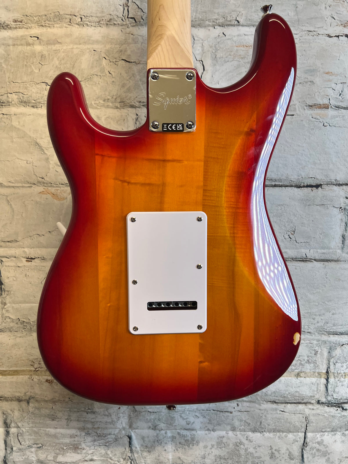 Squier Sonic Stratocaster, Laurel Fingerboard, White Pickguard