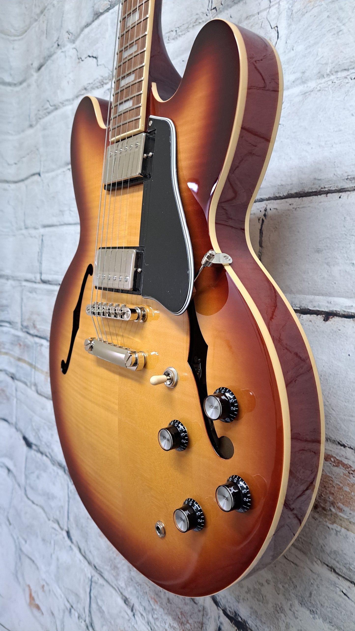 Epiphone ES-335 Raspberry Burst