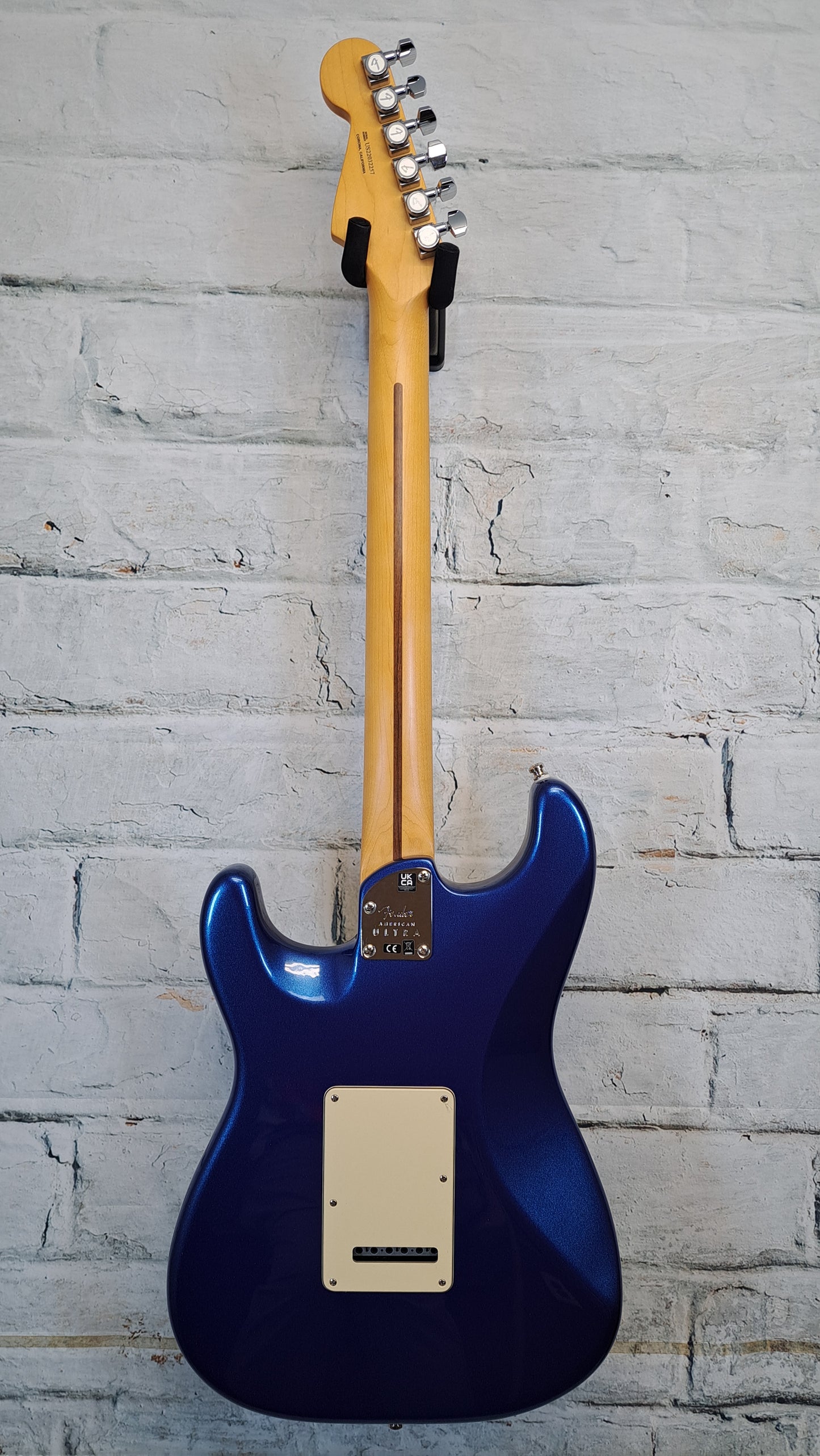Fender American Ultra Stratocaster - Cobra Blue