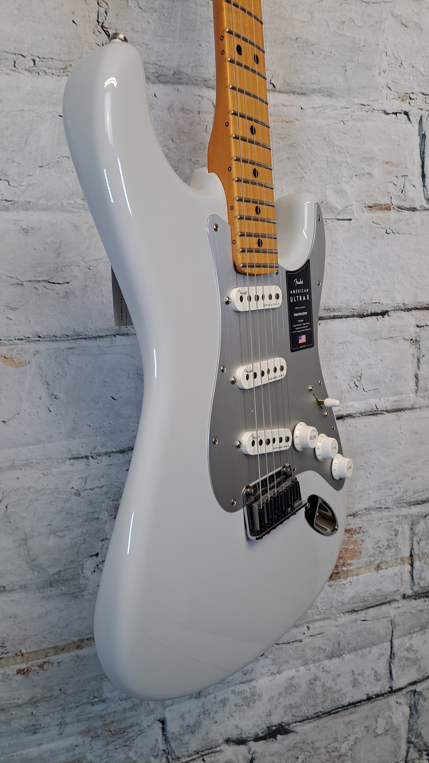 Fender American Ultra II Stratocaster - Avalanche White