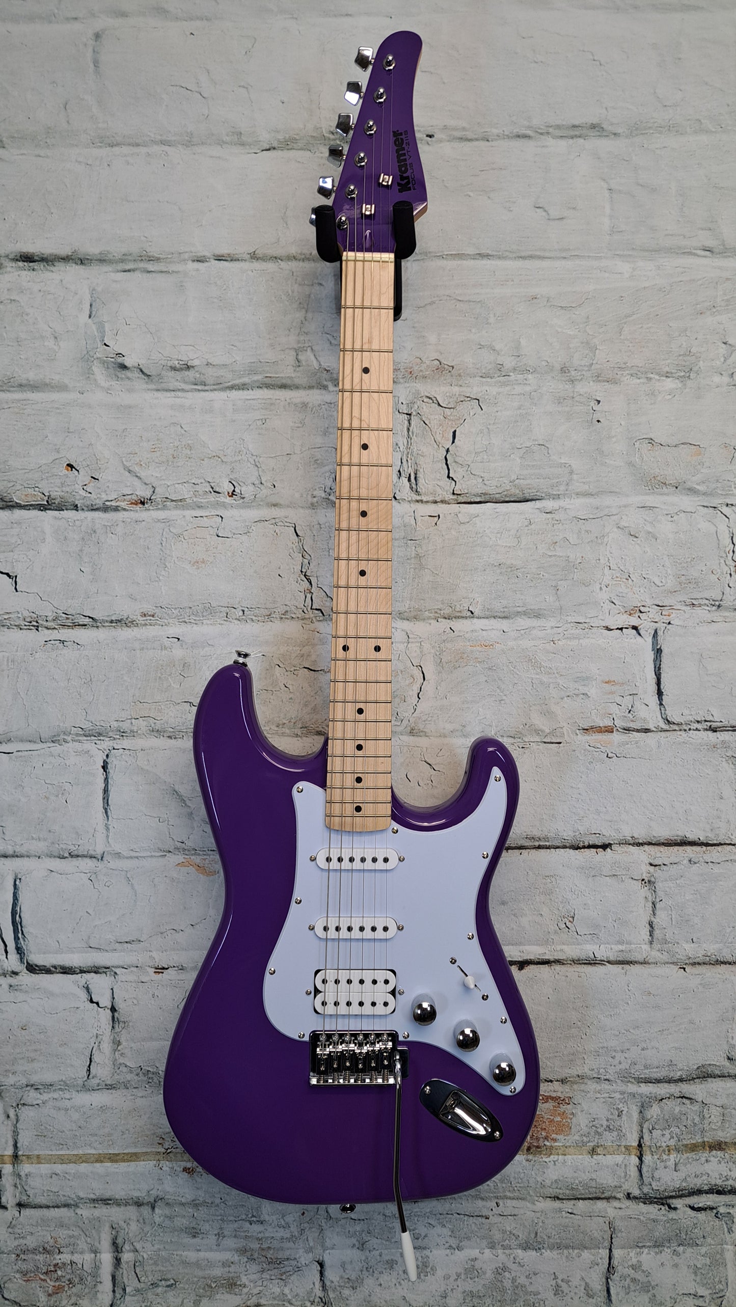 Kramer Focus VT-211S Strat-Style - Purple
