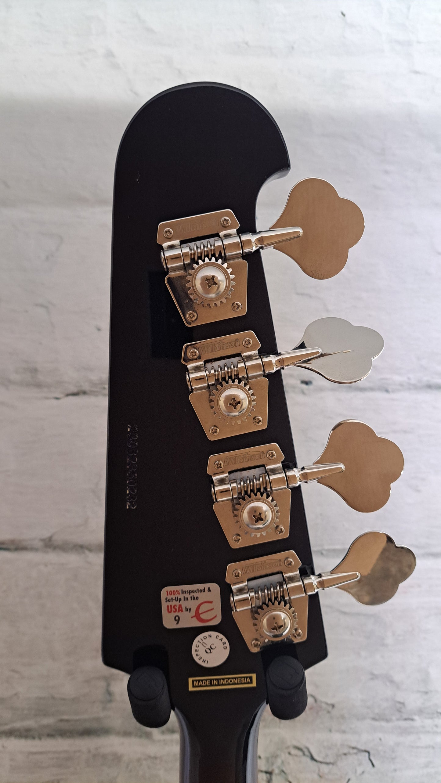 Epiphone Thunderbird 60s Bass - Tobacco Sunburst