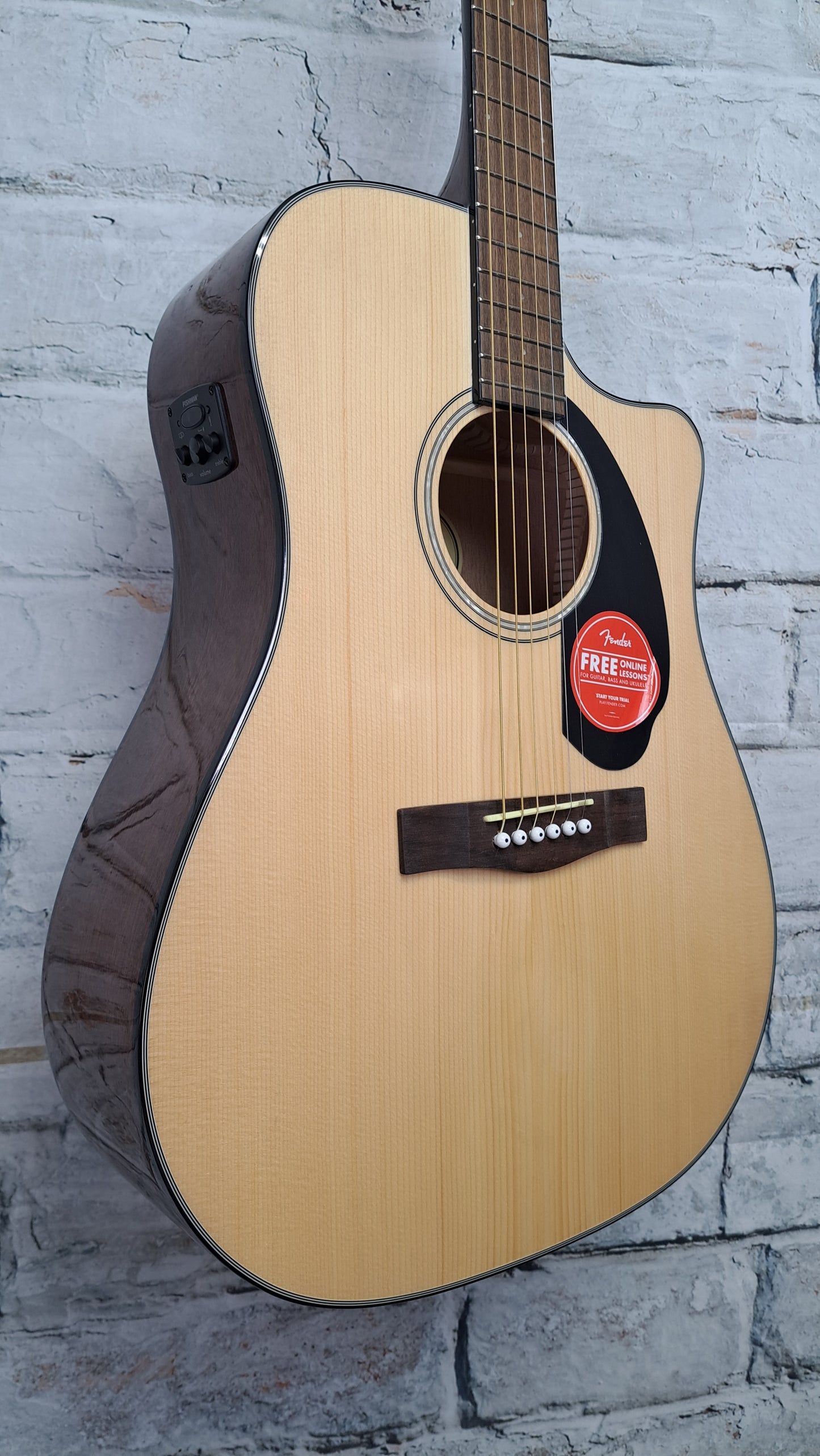 Fender CD-60sce Natural Acoustic Guitar w-/cutaway and electronics