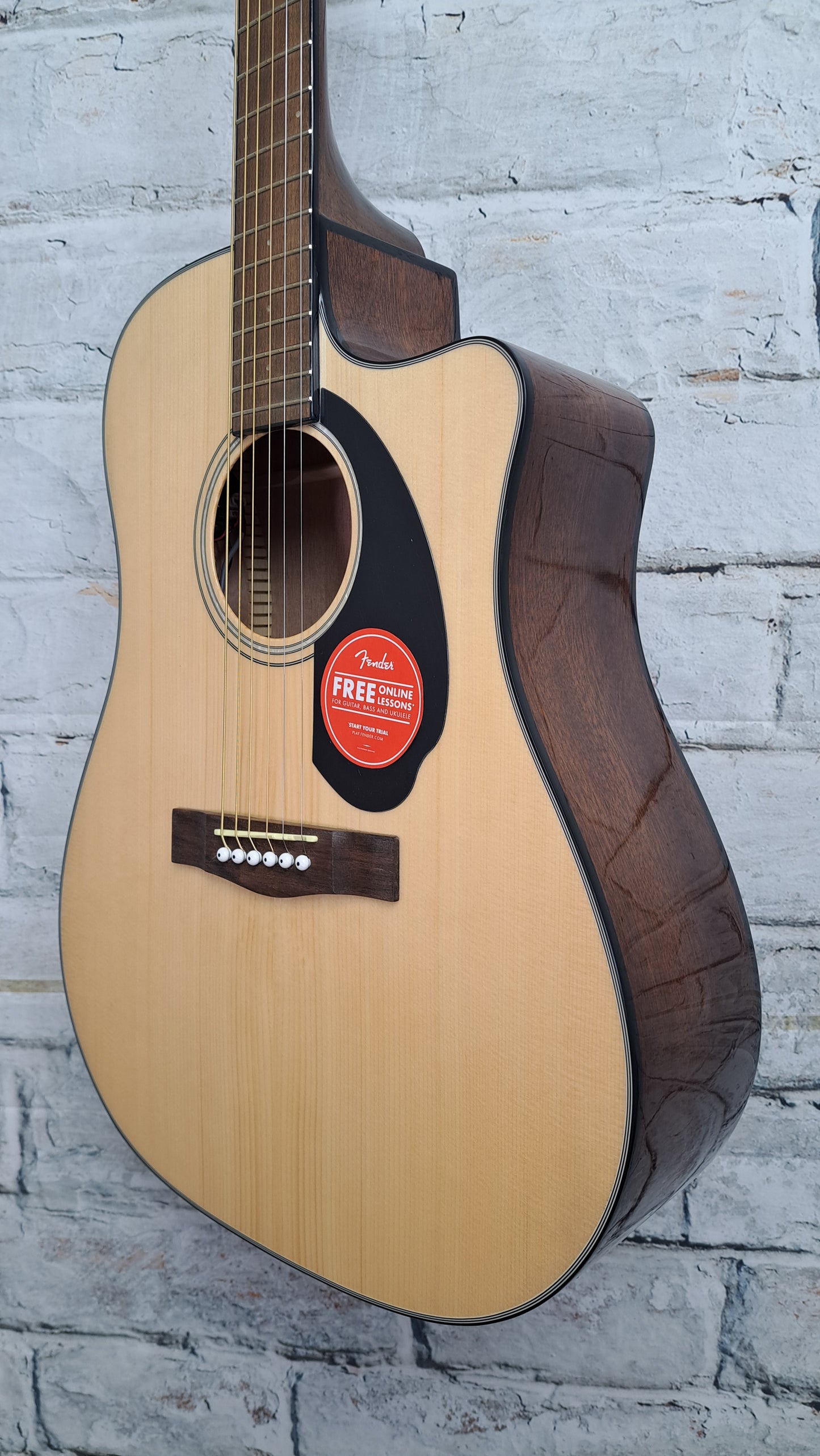 Fender CD-60sce Natural Acoustic Guitar w-/cutaway and electronics