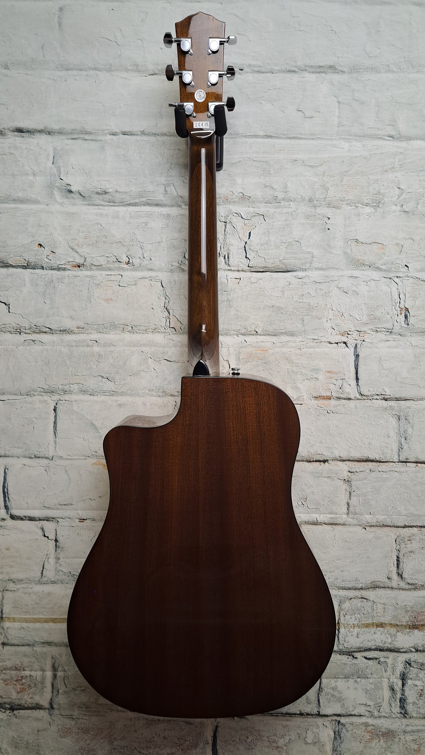 Fender CD-60sce Natural Acoustic Guitar w-/cutaway and electronics