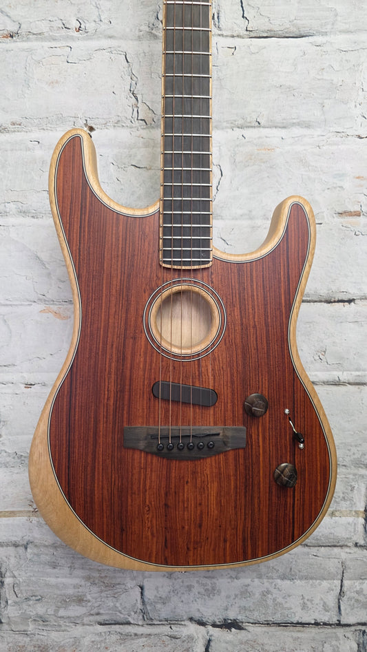 Fender American Acoustasonic Strat