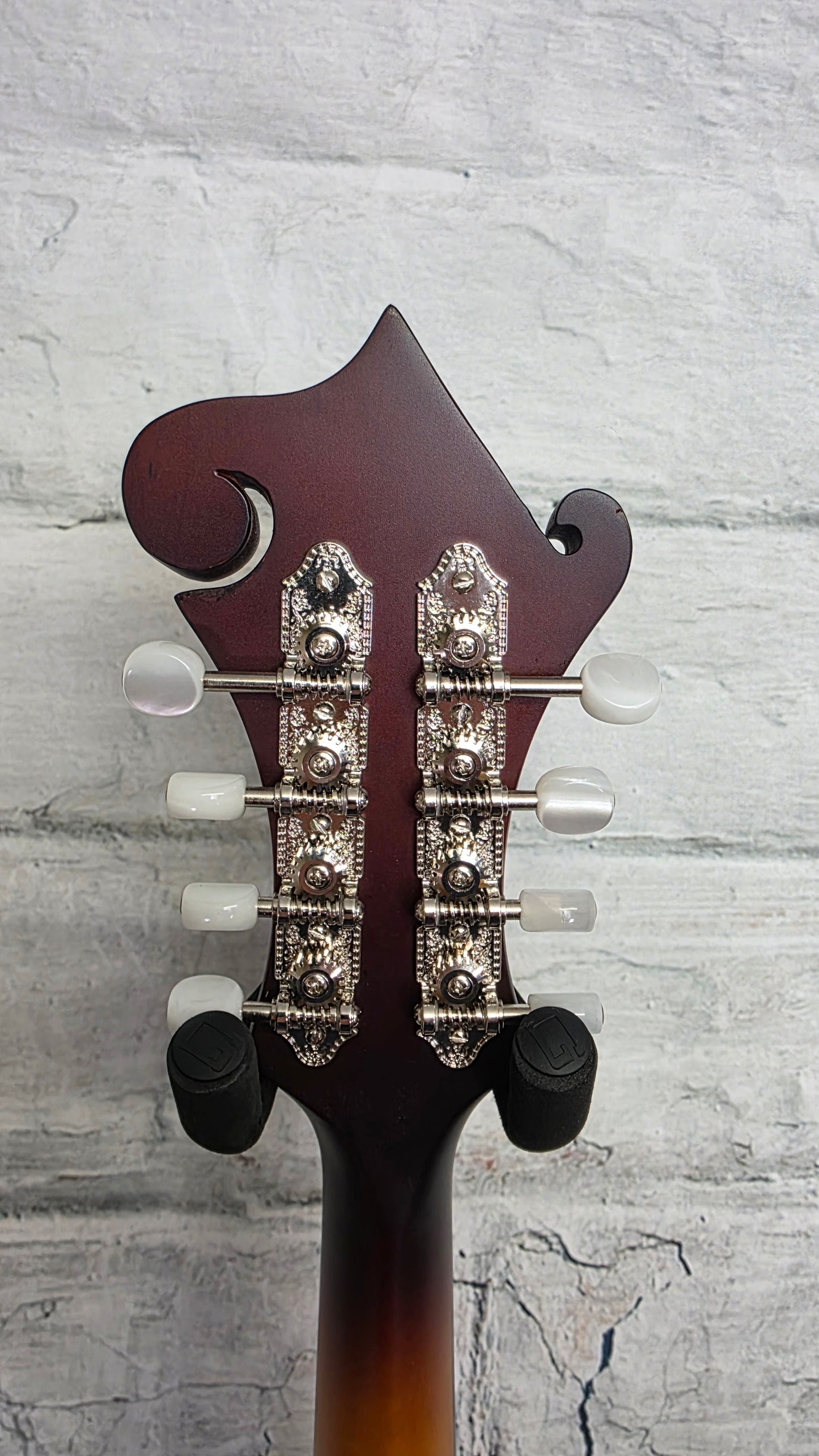 The Loar LM-590-MS Contemporary F-style Mandolin - Satin Tobacco Sunburst