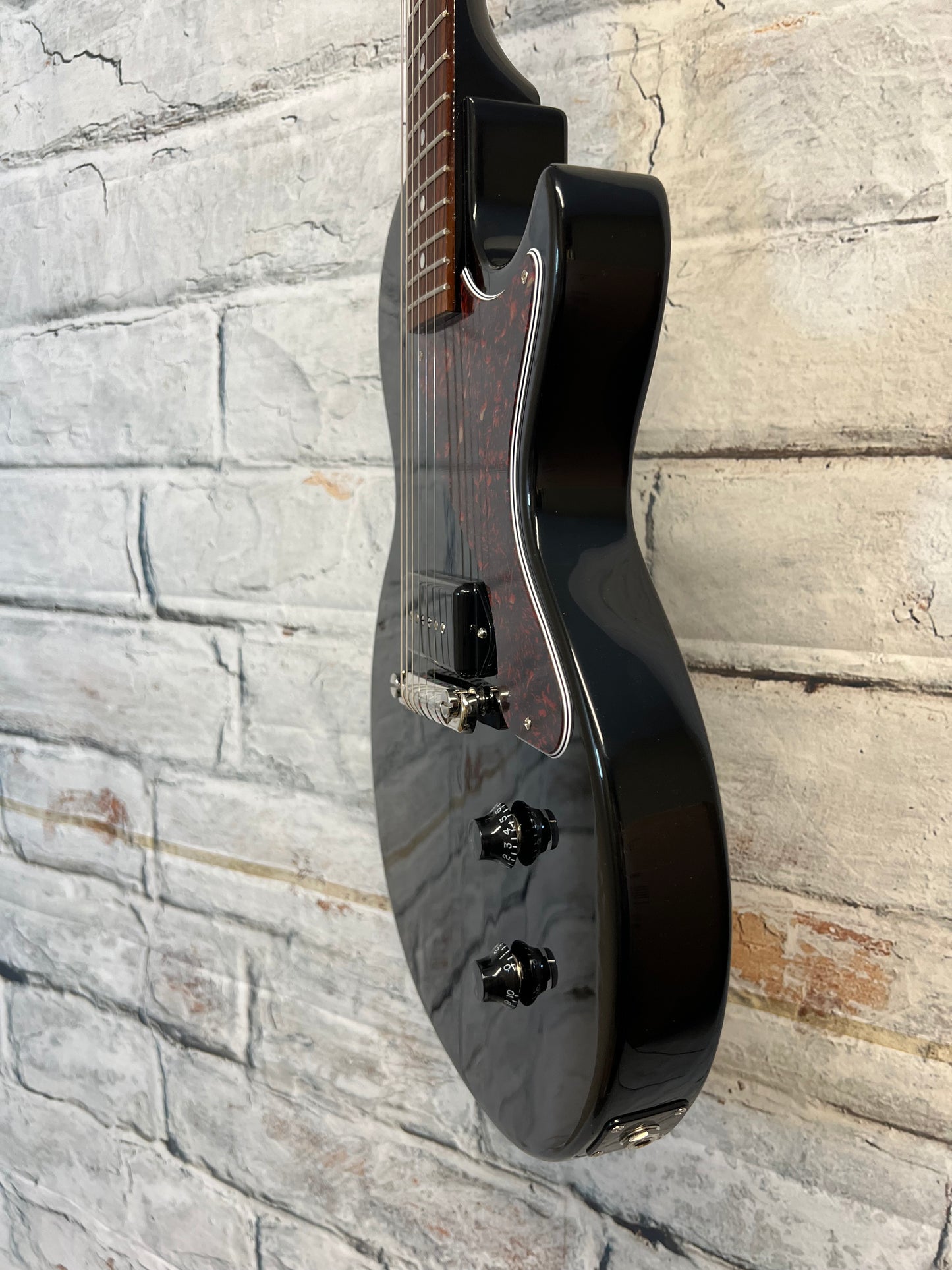 Used GibsonLes Paul Junior Black