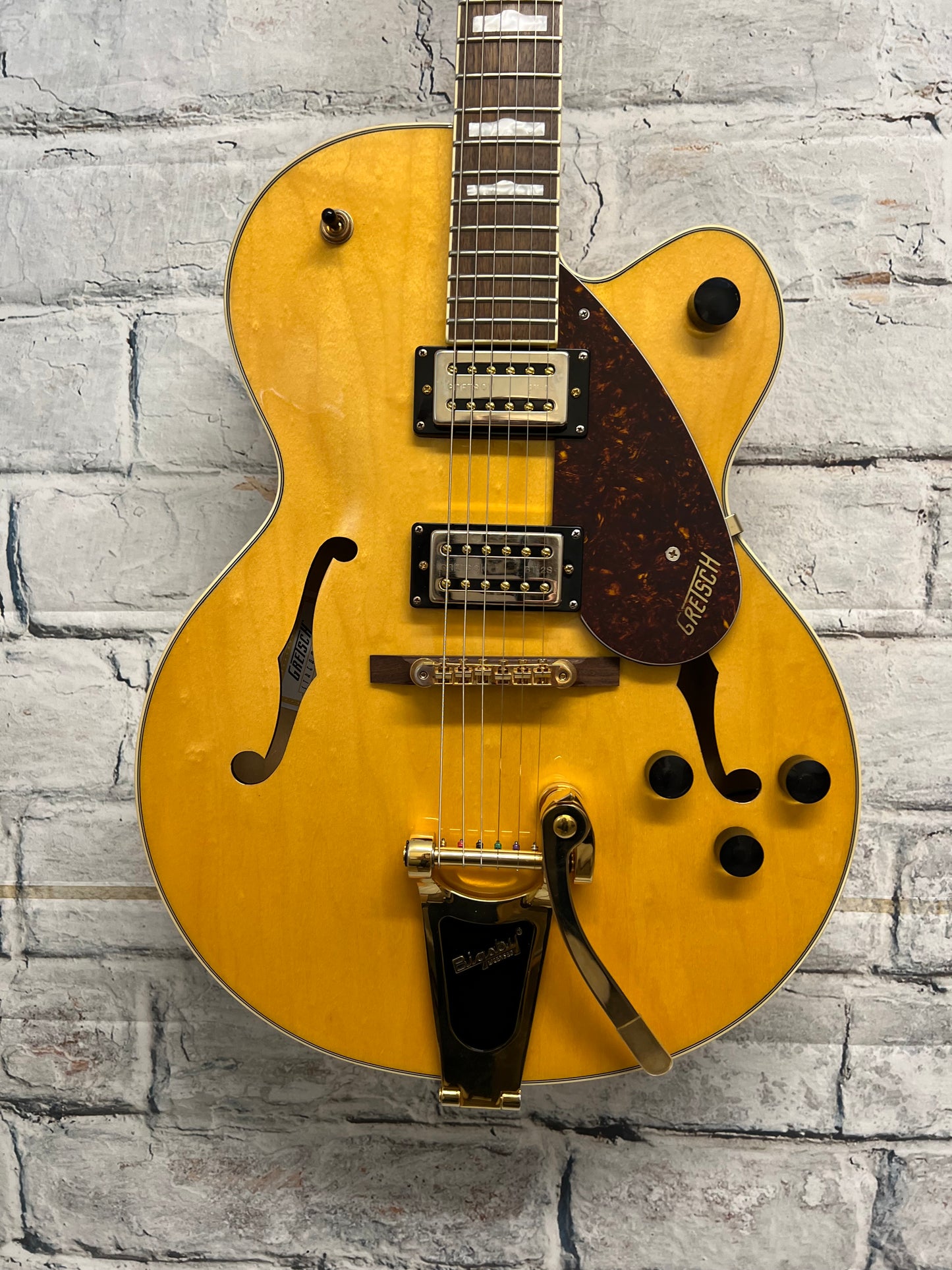Used Gretsch G2410TG Hollow Body Electric Guitar w/ gold Bigsby