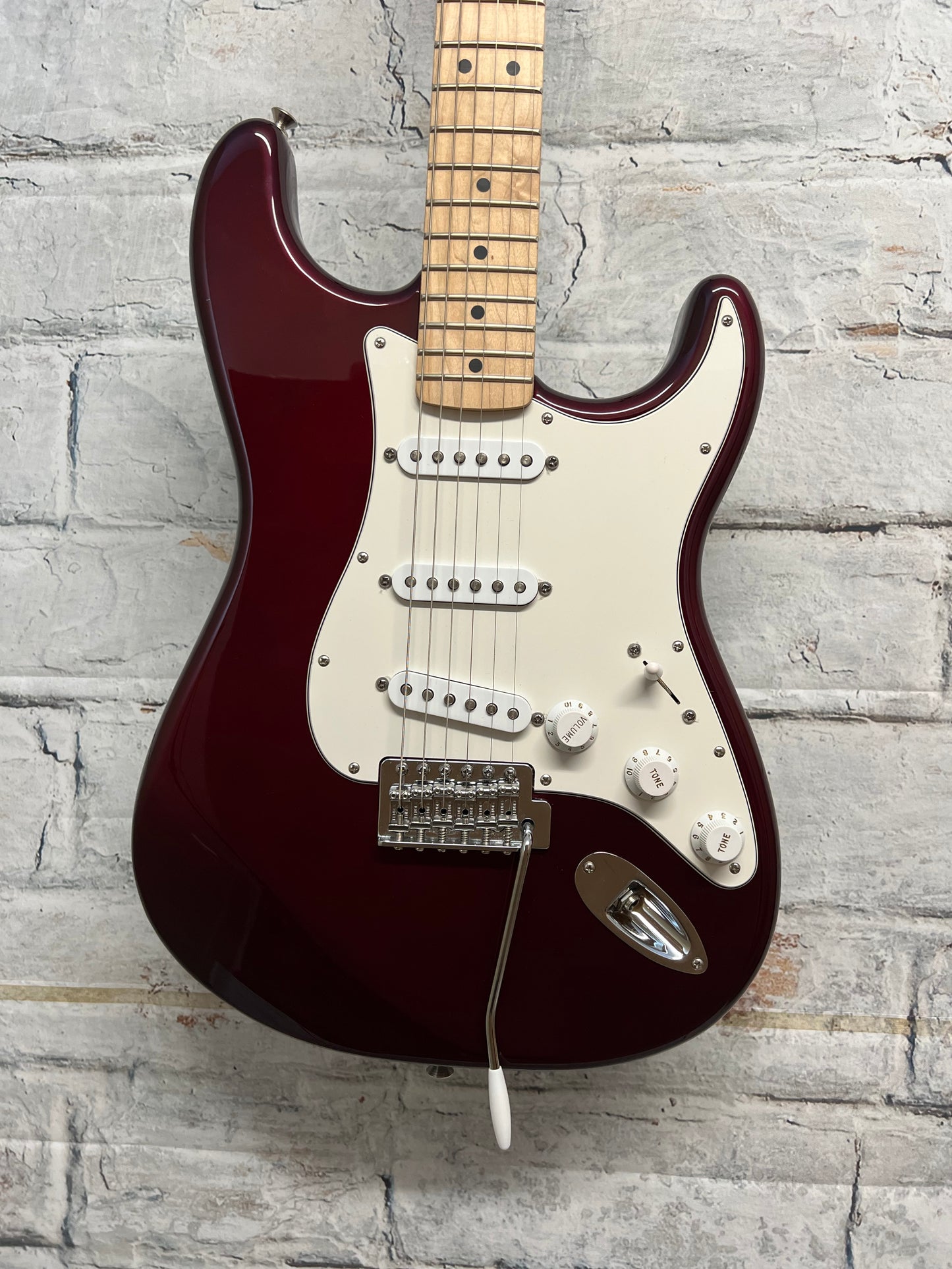 Used Fender 60th Anniversary Standard Stratocaster- Burgandy