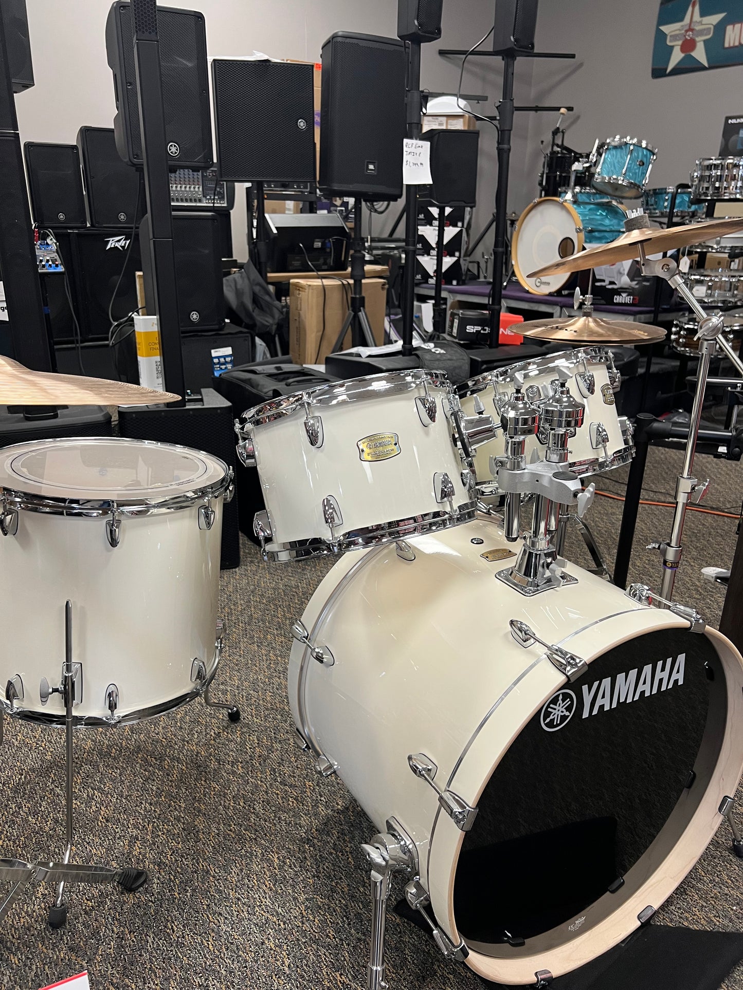 Yamaha Stage CUstom Birch 5-pc drum set -Pure White with hardware