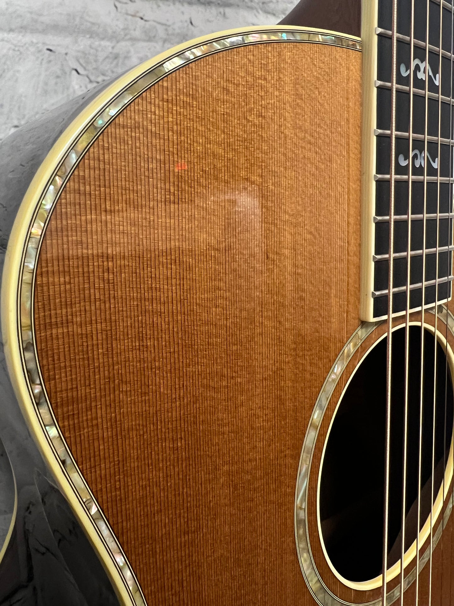 Used Taylor 2002 914ce without pickup
