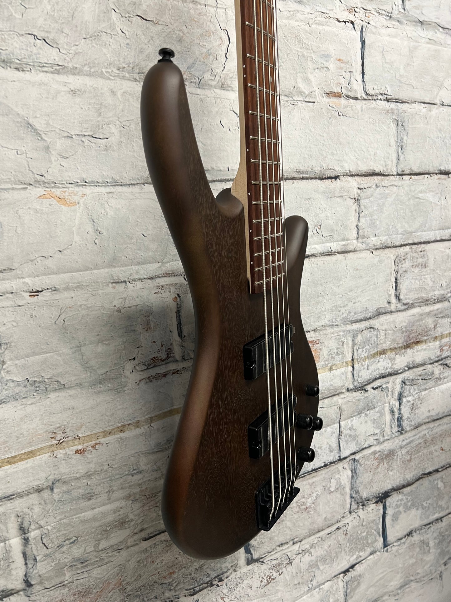 Ibanez 5 String Electric Bass, Poplar body, Maple Neck, P&J Pickups