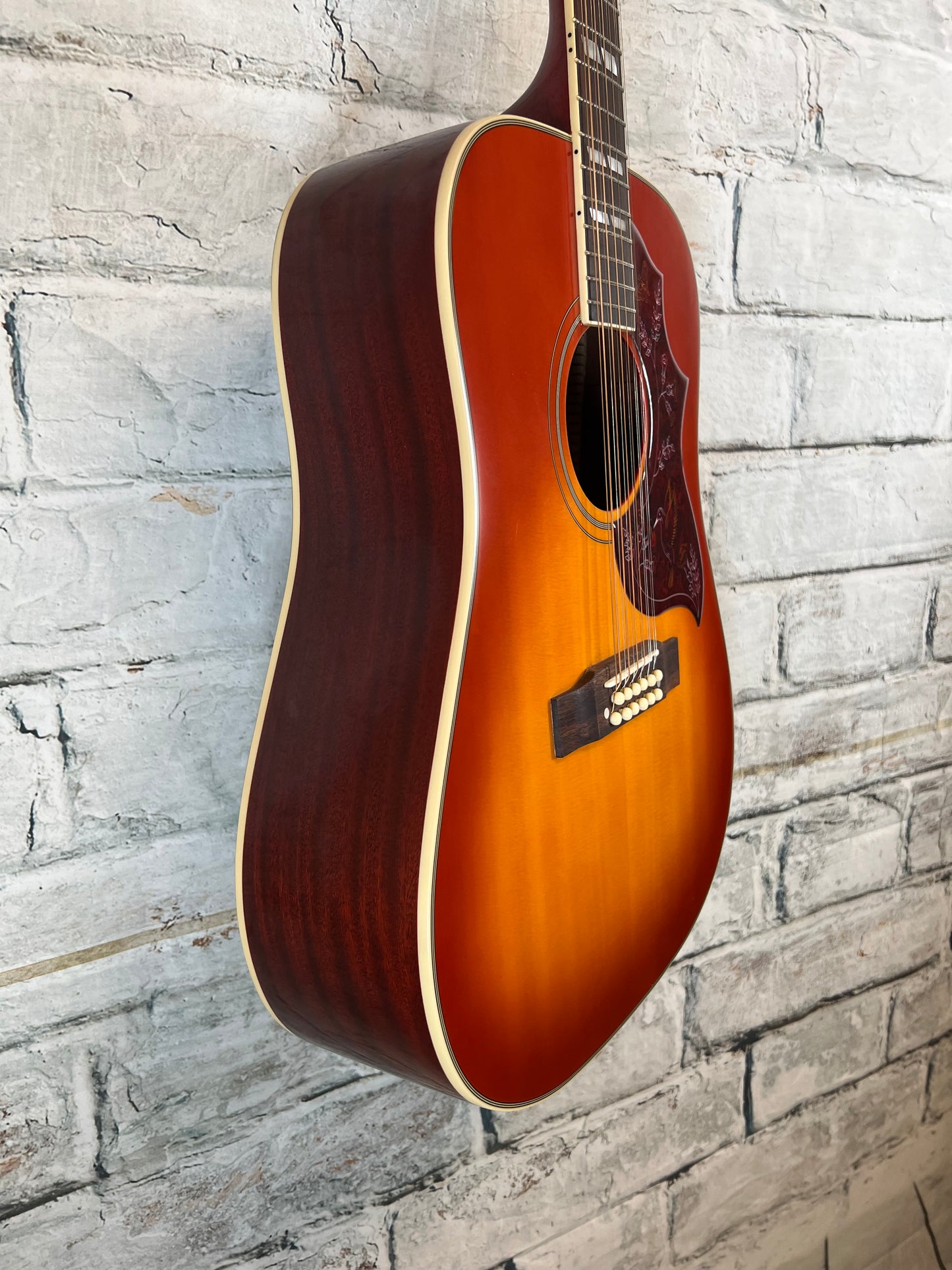 Epiphone Hummingbird 12-string- (all solid wood) Aged Cherry Sun