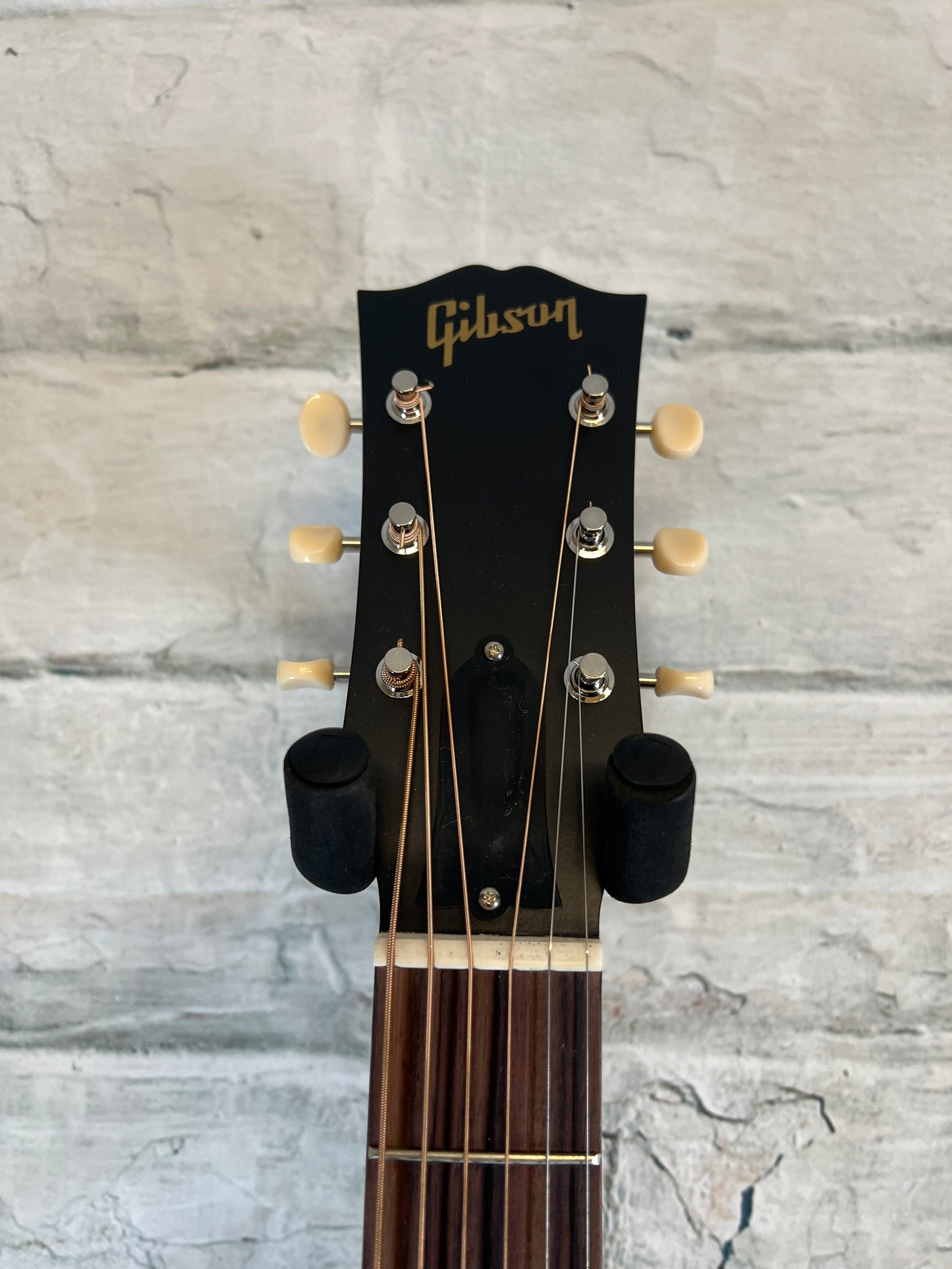 Gibson LG-2 All Mahogany Faded Natural