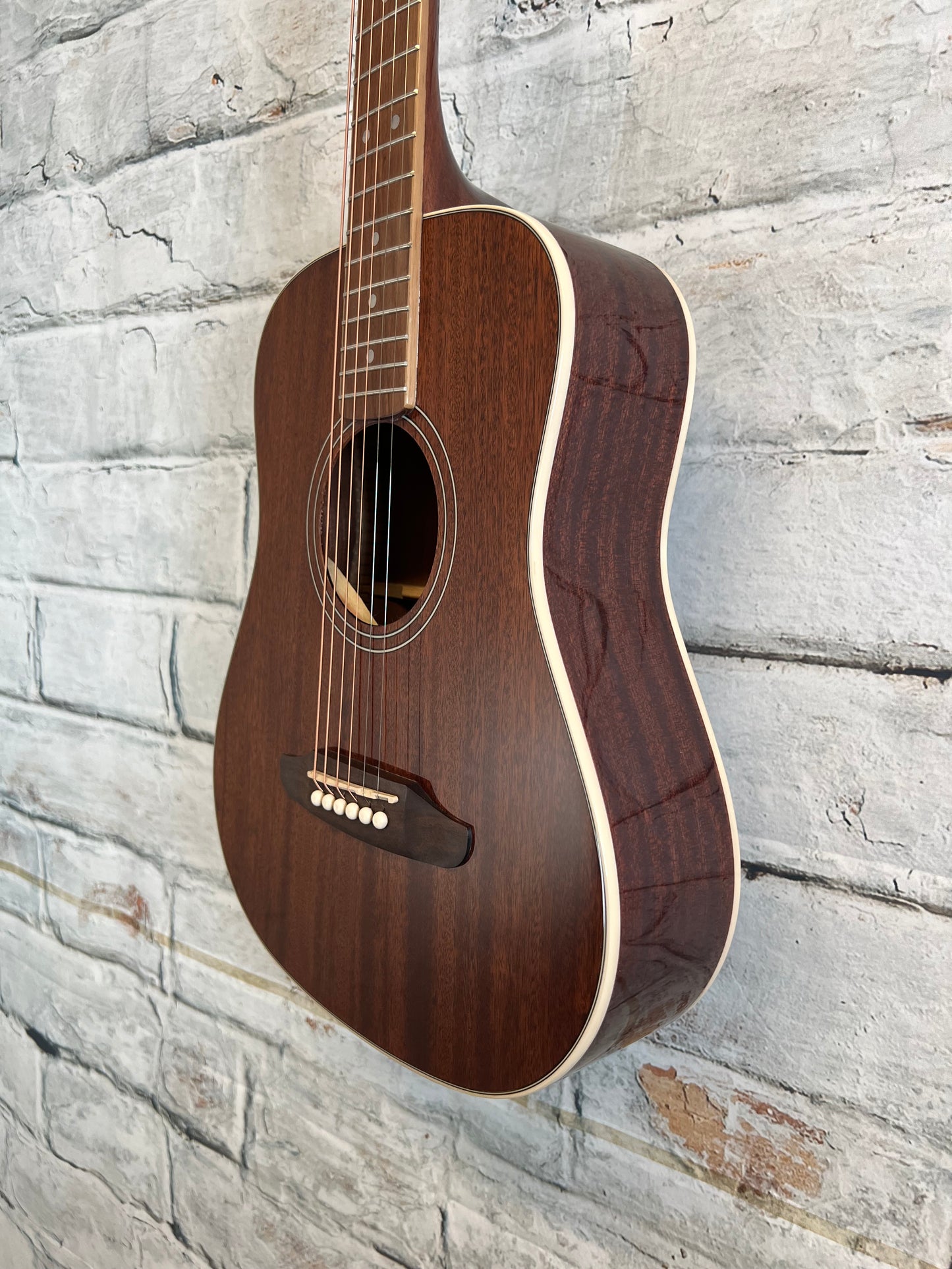 Fender California Standard Redondo Mini
