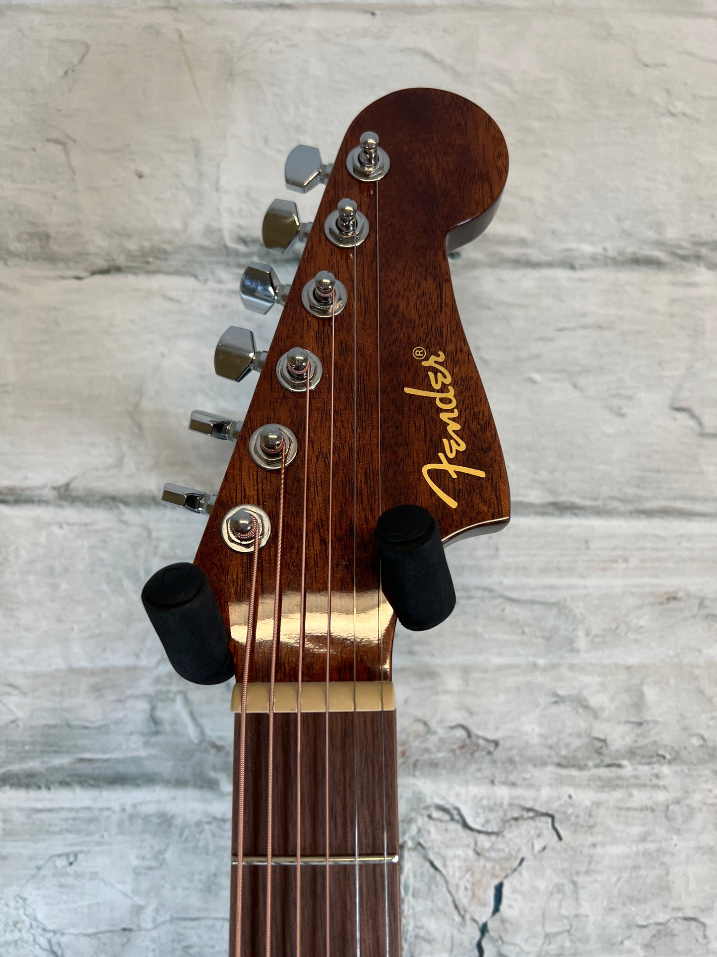 Fender California Standard Redondo, Black Pickguard