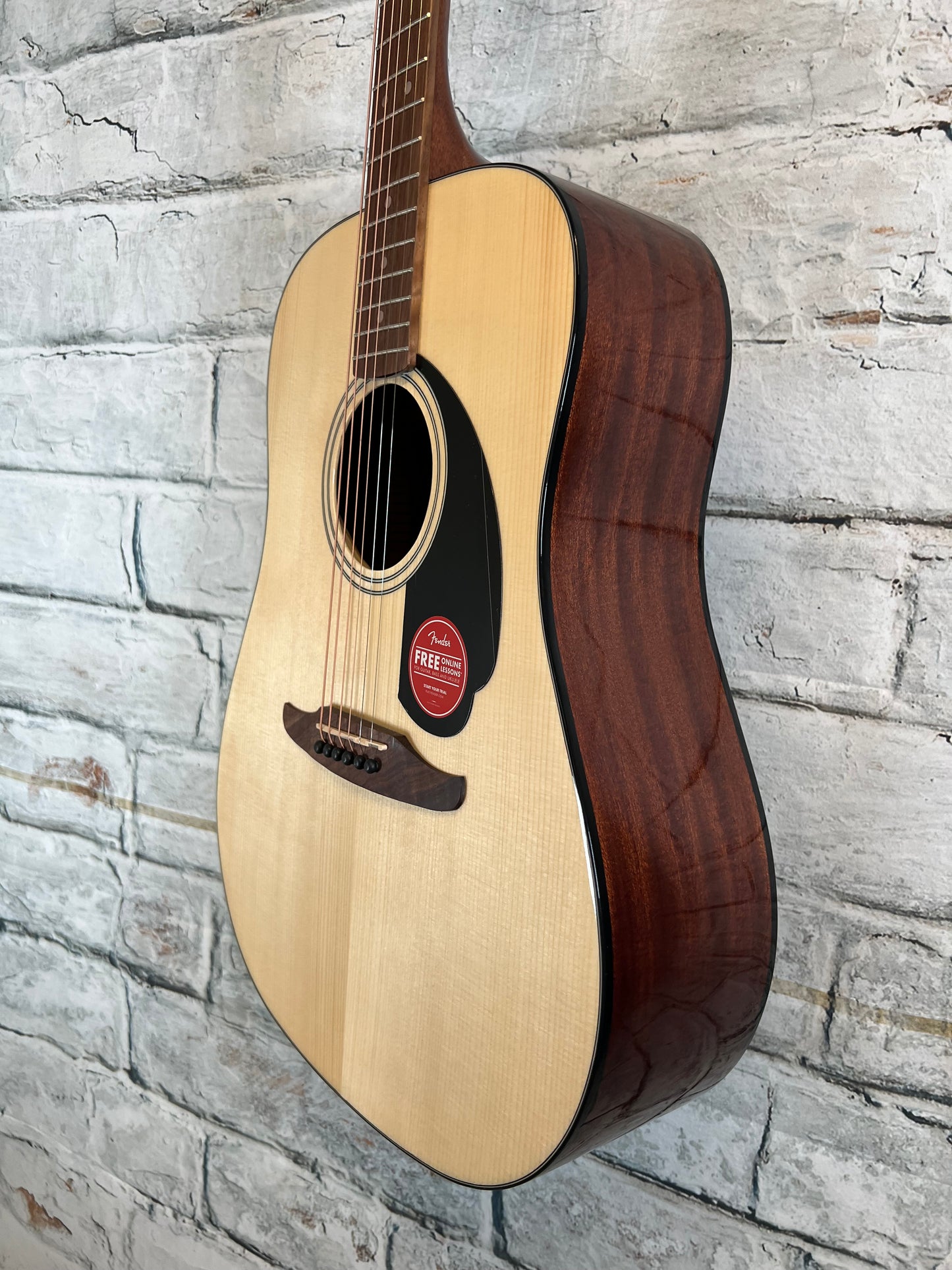 Fender California Standard Redondo, Black Pickguard