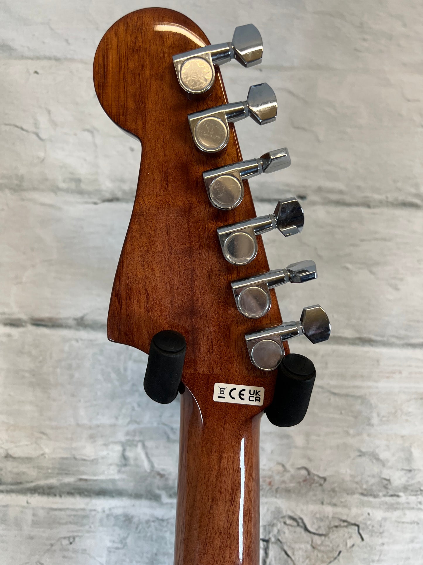 Fender California Standard Redondo