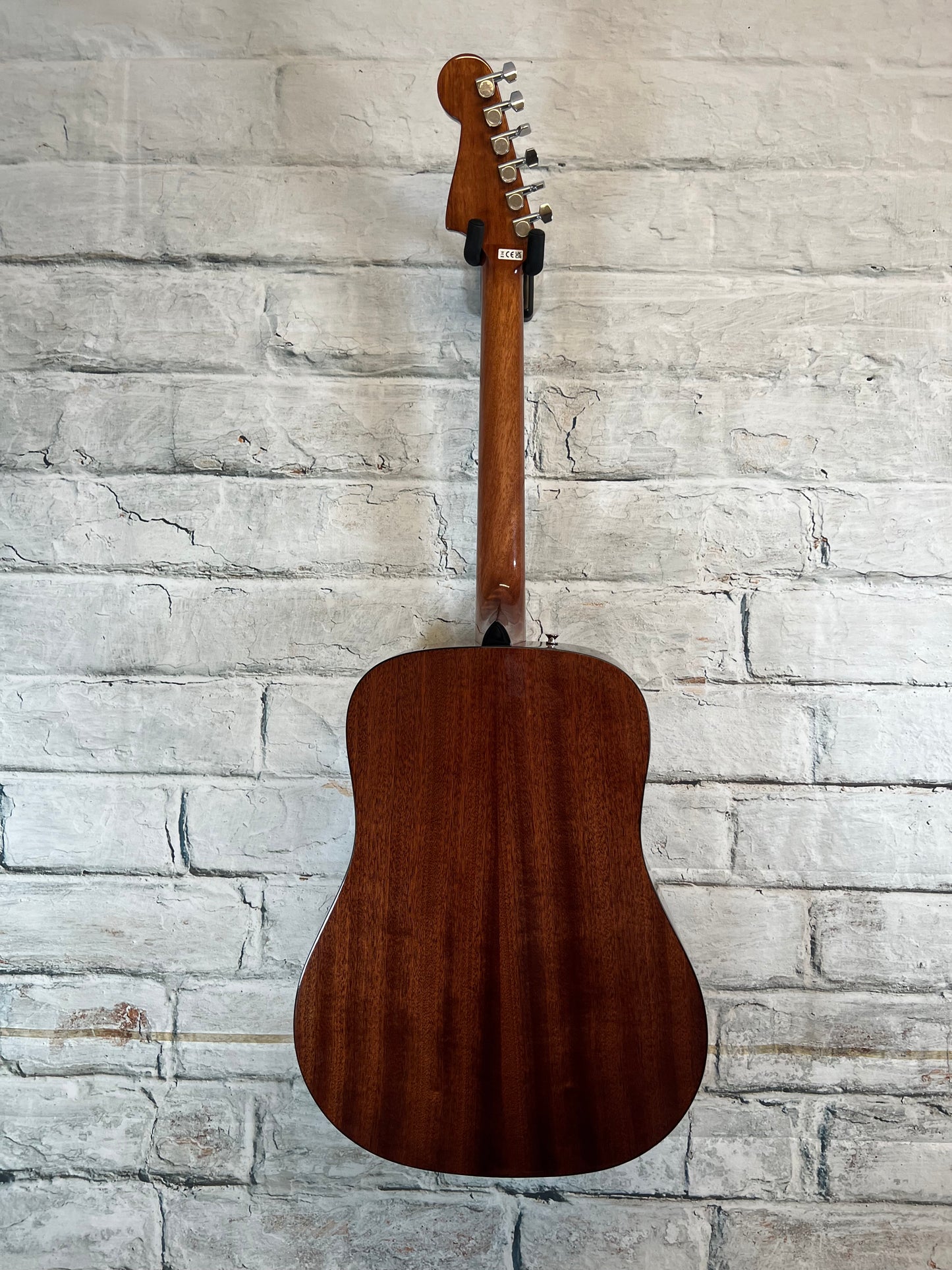 Fender California Standard Redondo
