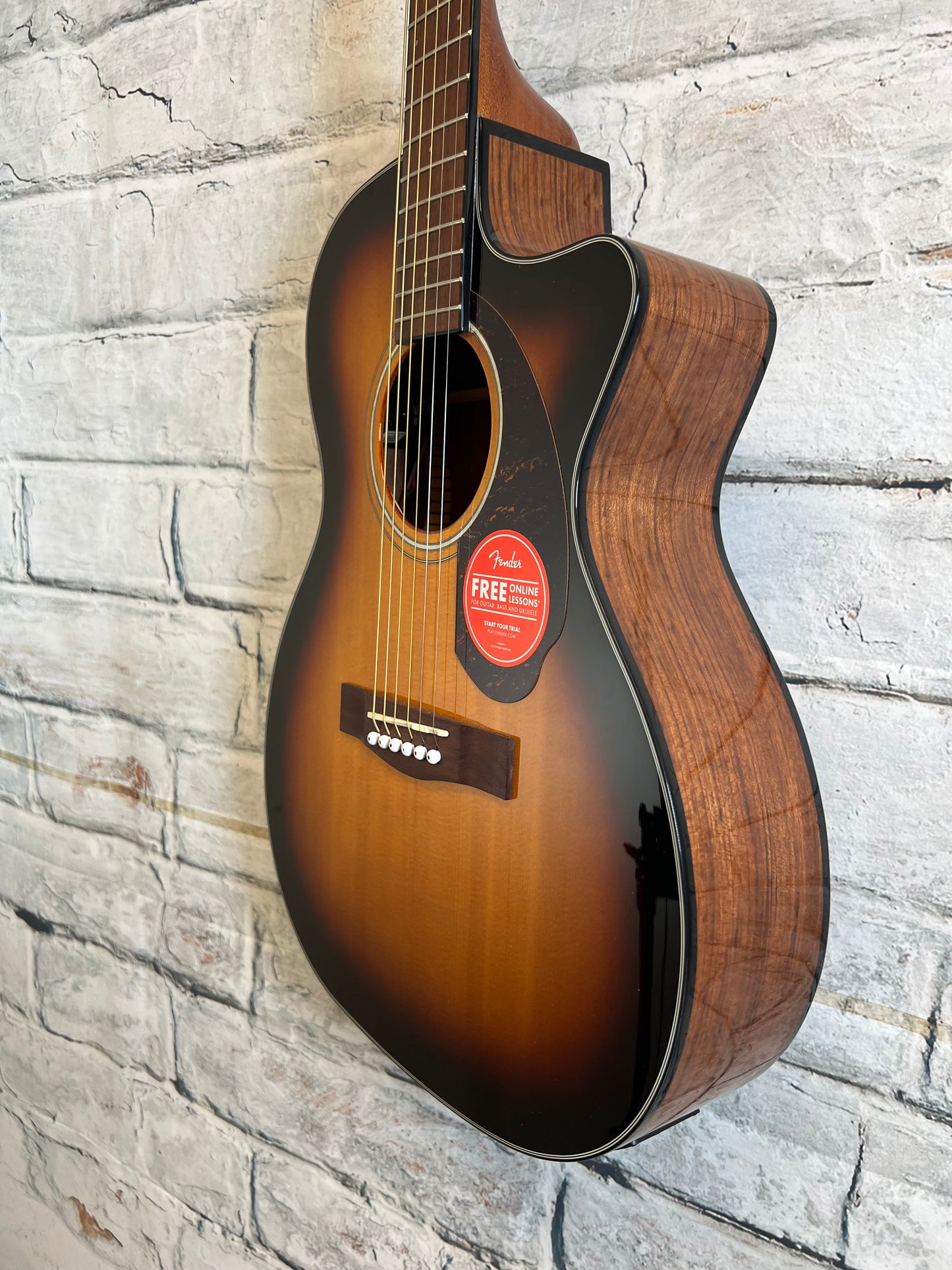 Fender Cc-140sce Concert, Walnut Fingerboard Sunburst with Case