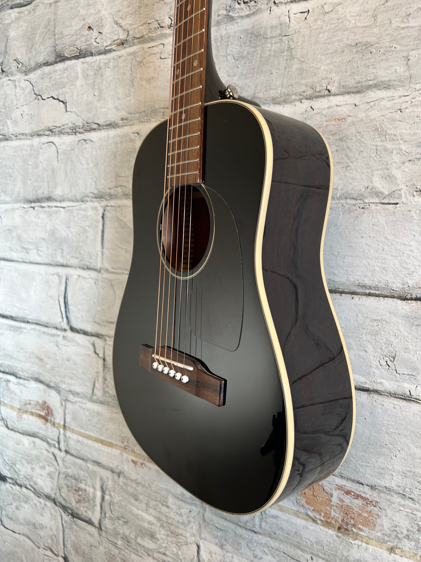 Epiphone J-45 Express with Gig Bag Ebony