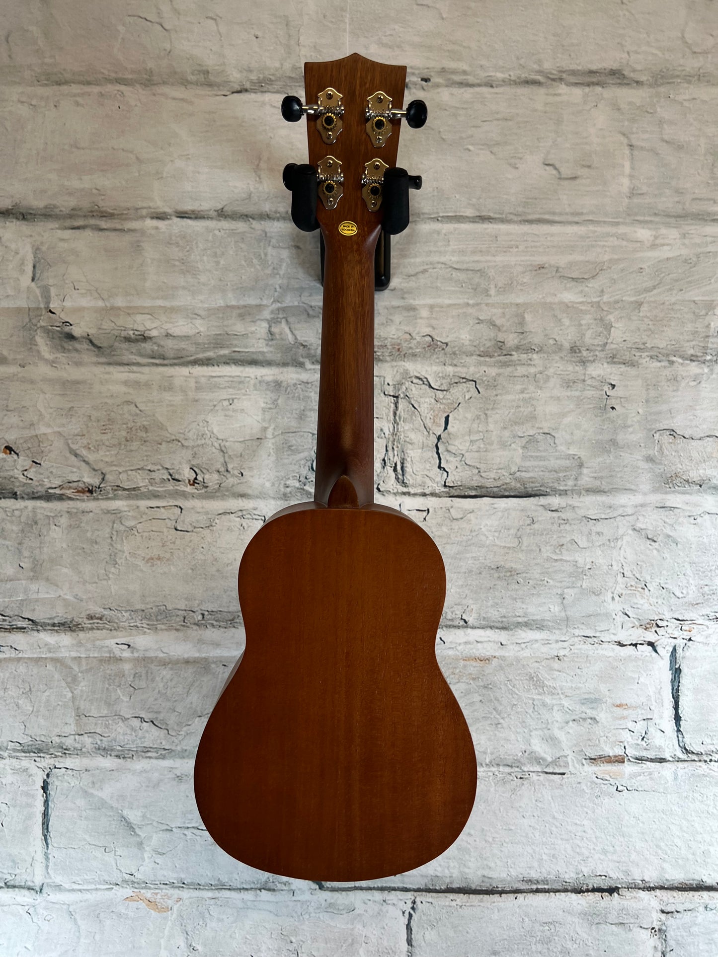 Kala Learn To Play Baritone Ukulele Starter Kit