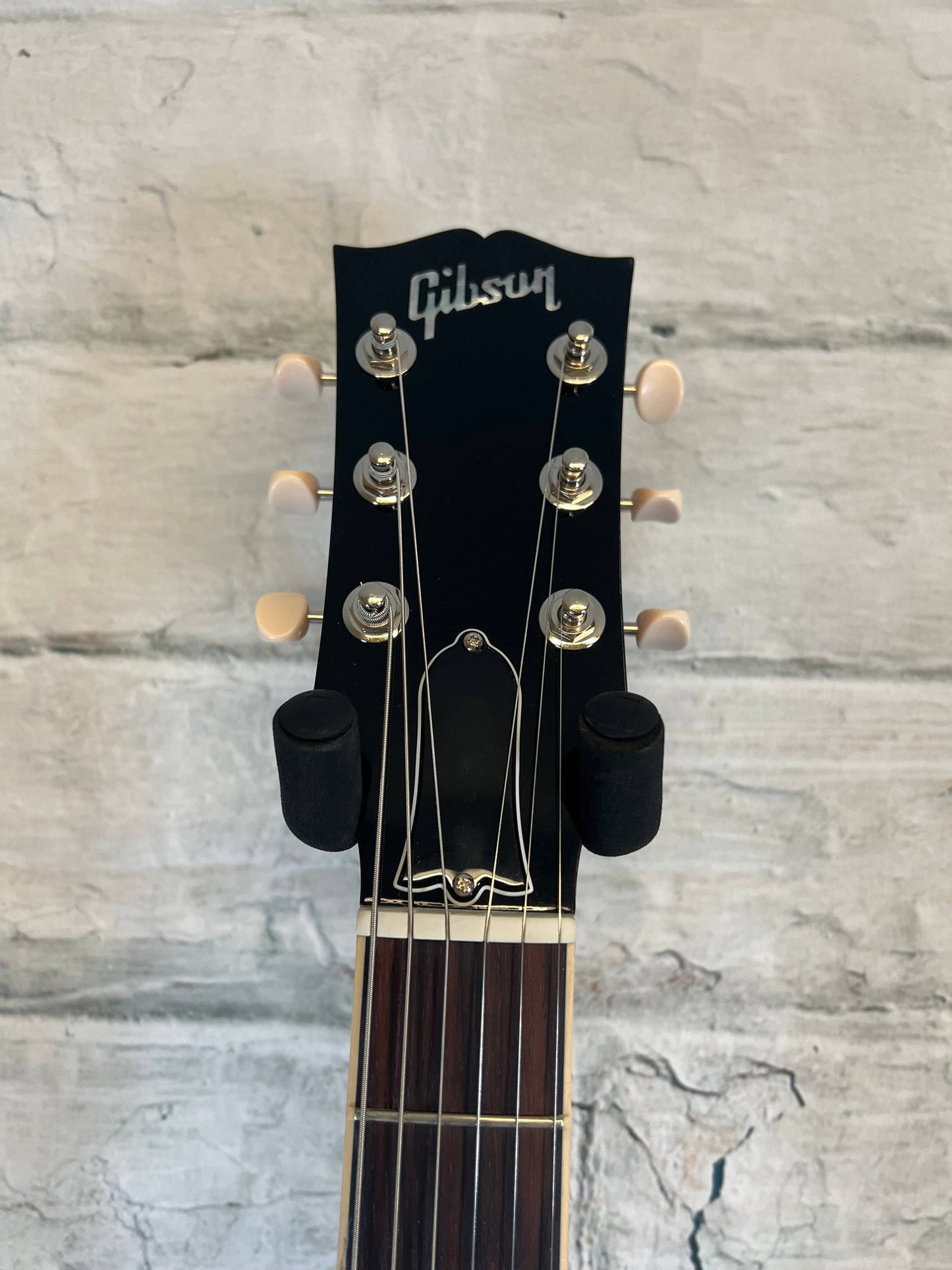 Gibson ES-330 Sixties Cherry with Hardshell Case