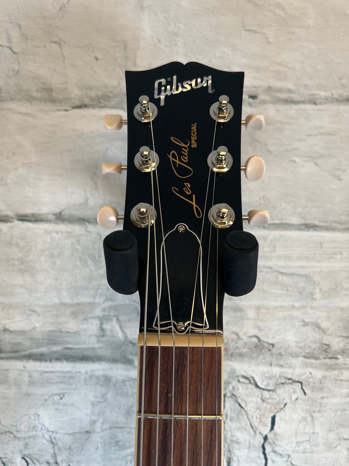 Gibson Les PAul Special Vintage Cherry with Hardshell Case