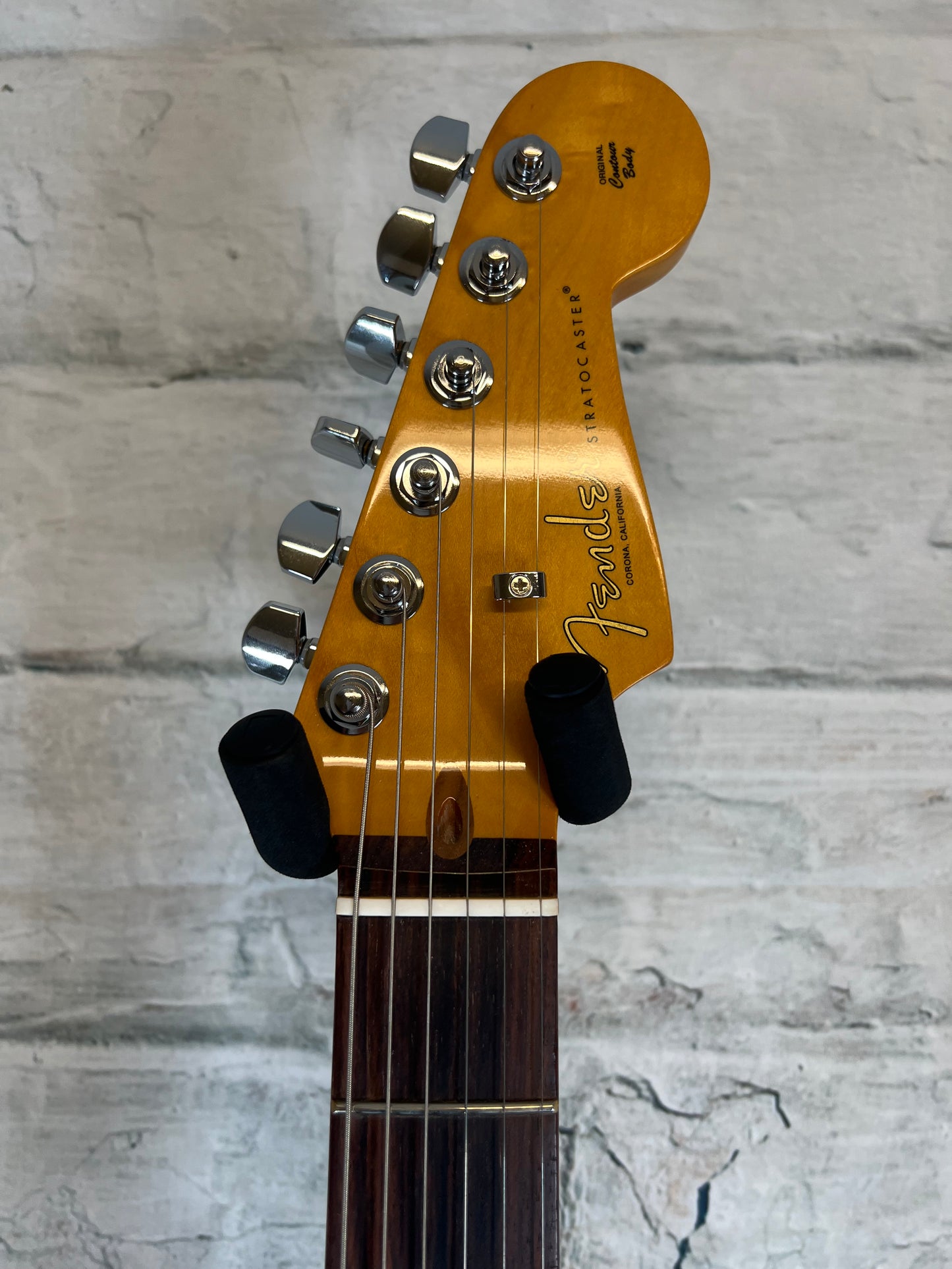 Fender Limited Edition American Professional Stratocaster Thinline with Hardshell Case