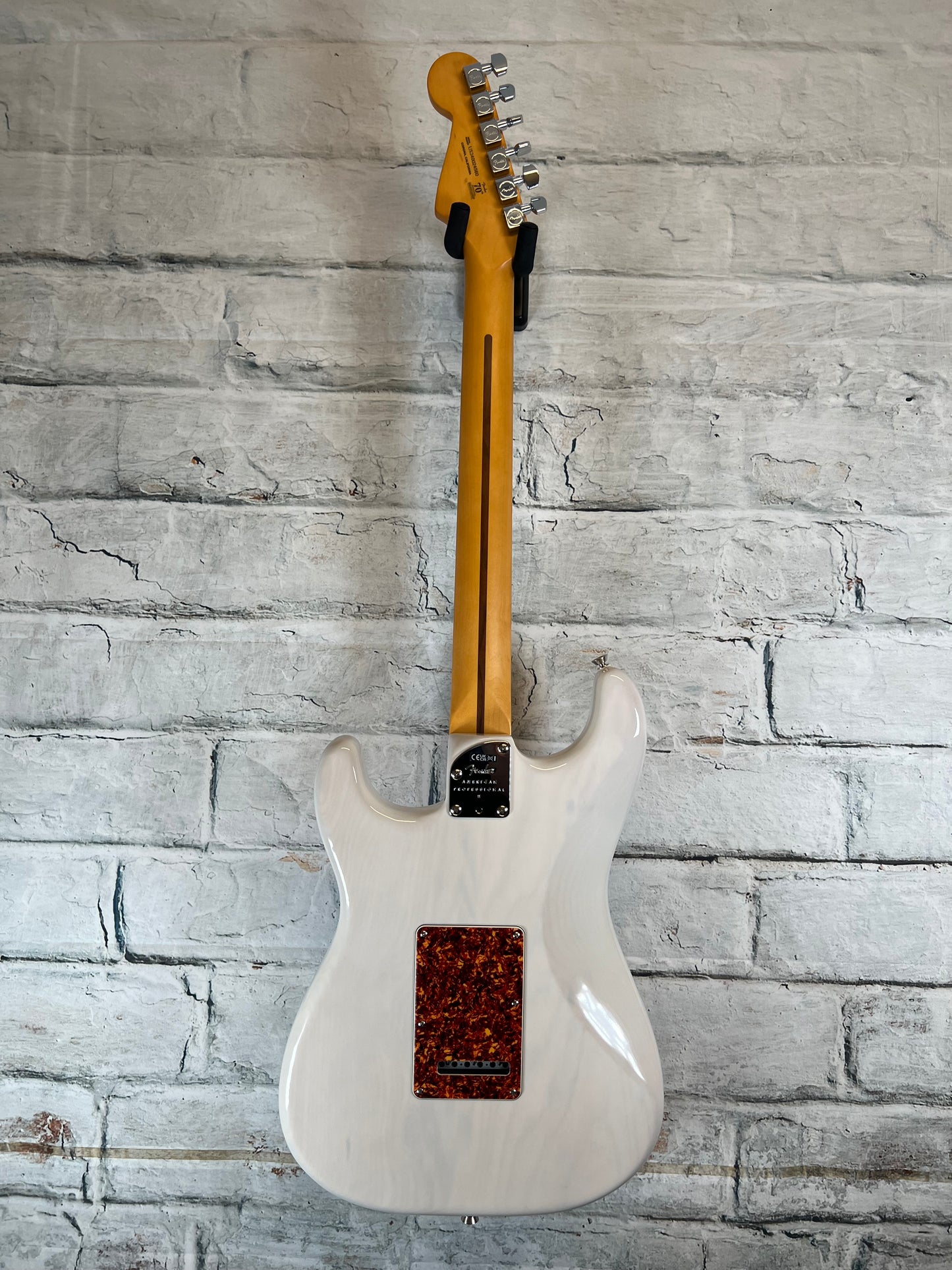 Fender Limited Edition American Professional Stratocaster Thinline with Hardshell Case