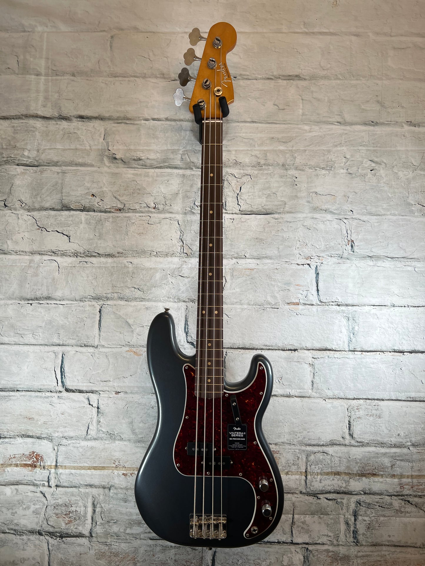 Fender Limited Edition Vintera II Road Worn60’s Precision Bass with Hardshell Case