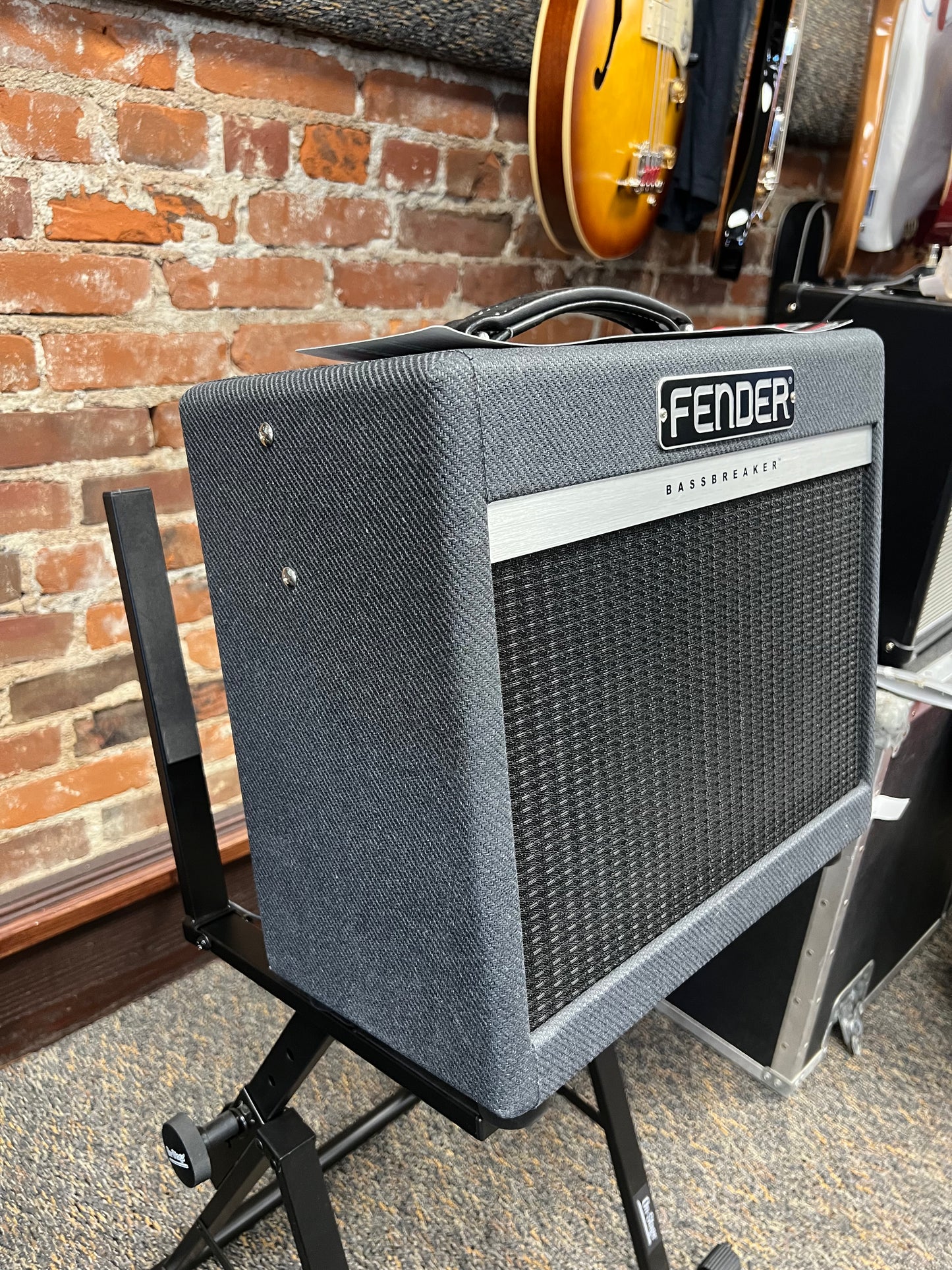 Fender Bassbreaker 007 Tube 1x10 Combo Amplifier 7 watt