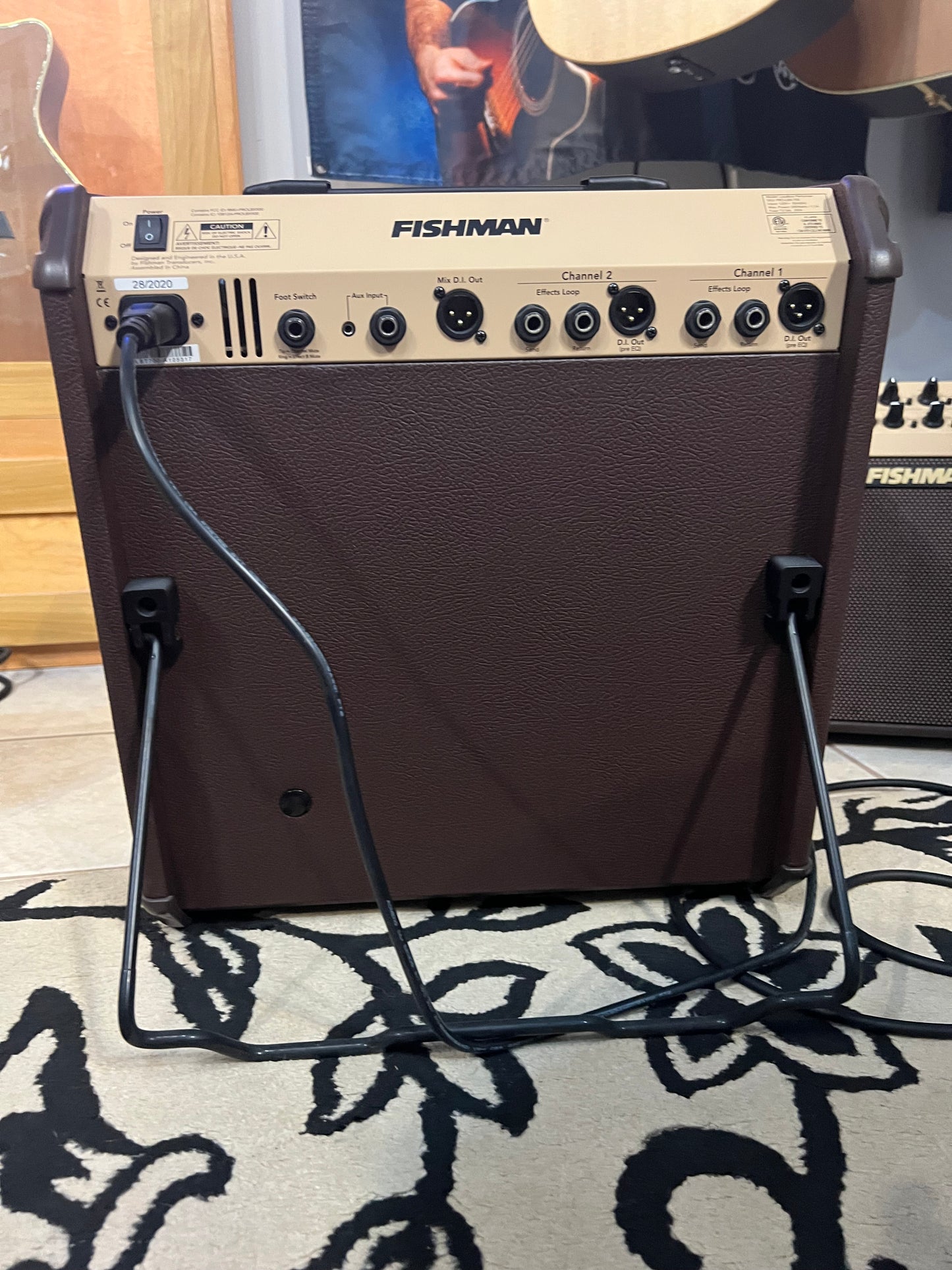 Fishman Loudbox Performer Acoustic Guitar Amp