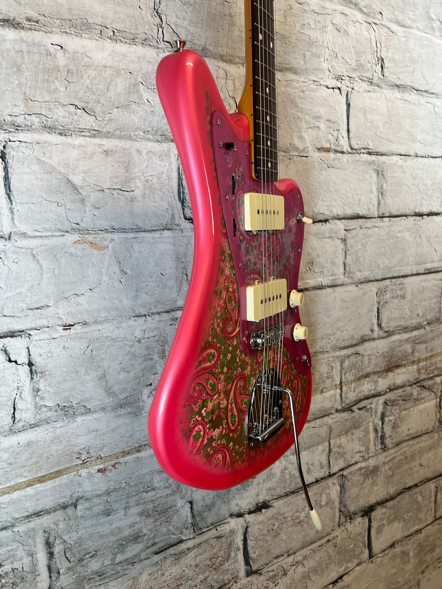 Used Fender Limited Edition Traditional ‘60s Jazzmaster