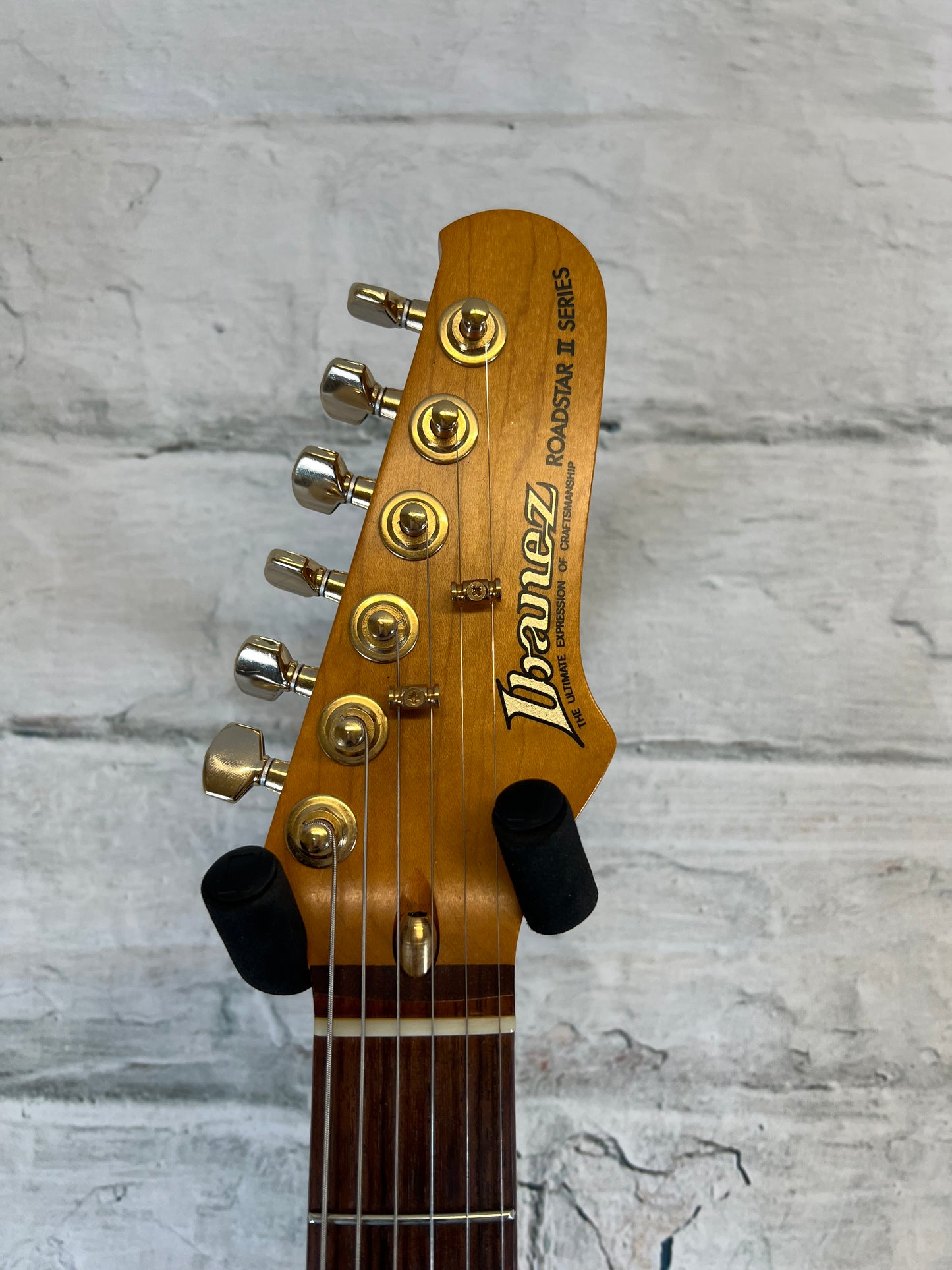 Used Ibanez Roadstar II RS1000 with Hardshell Case