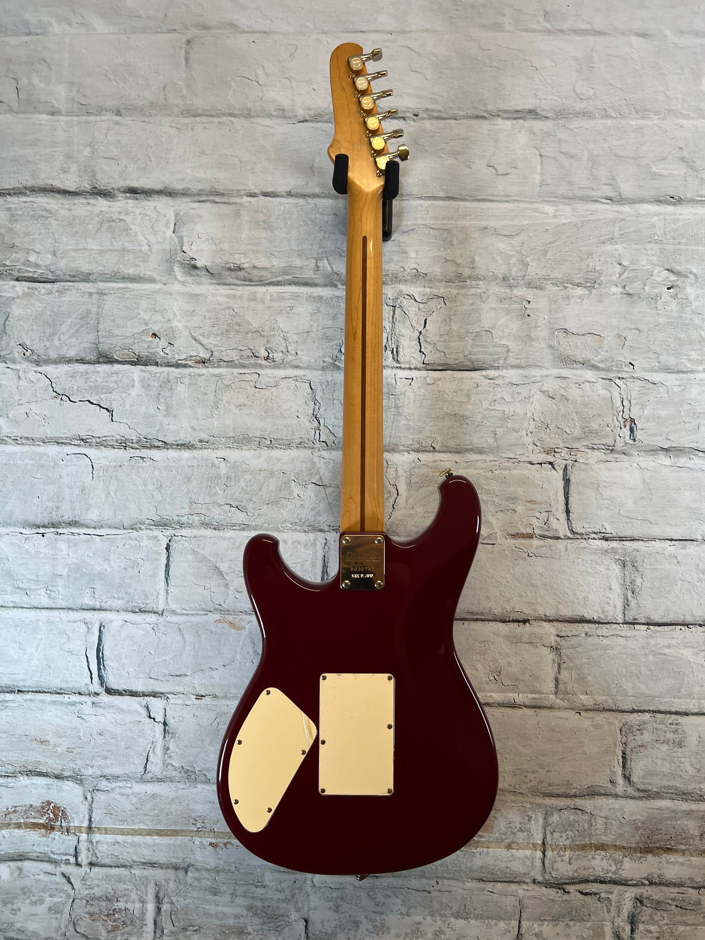 Used Ibanez Roadstar II RS1000 with Hardshell Case