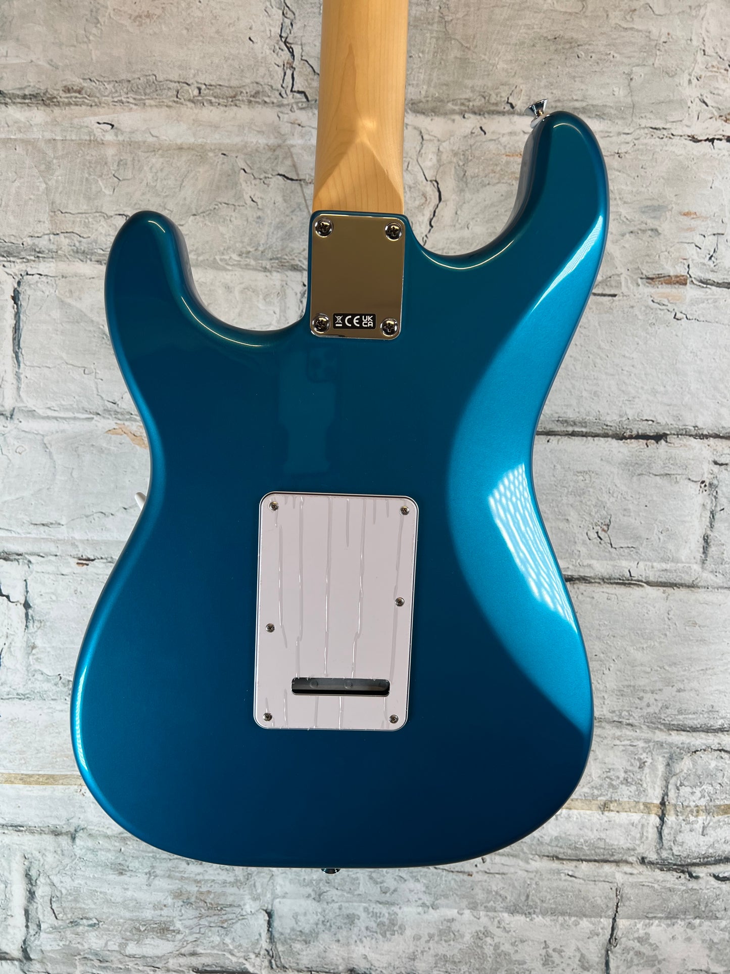 Fender Standard Stratocaster HSS